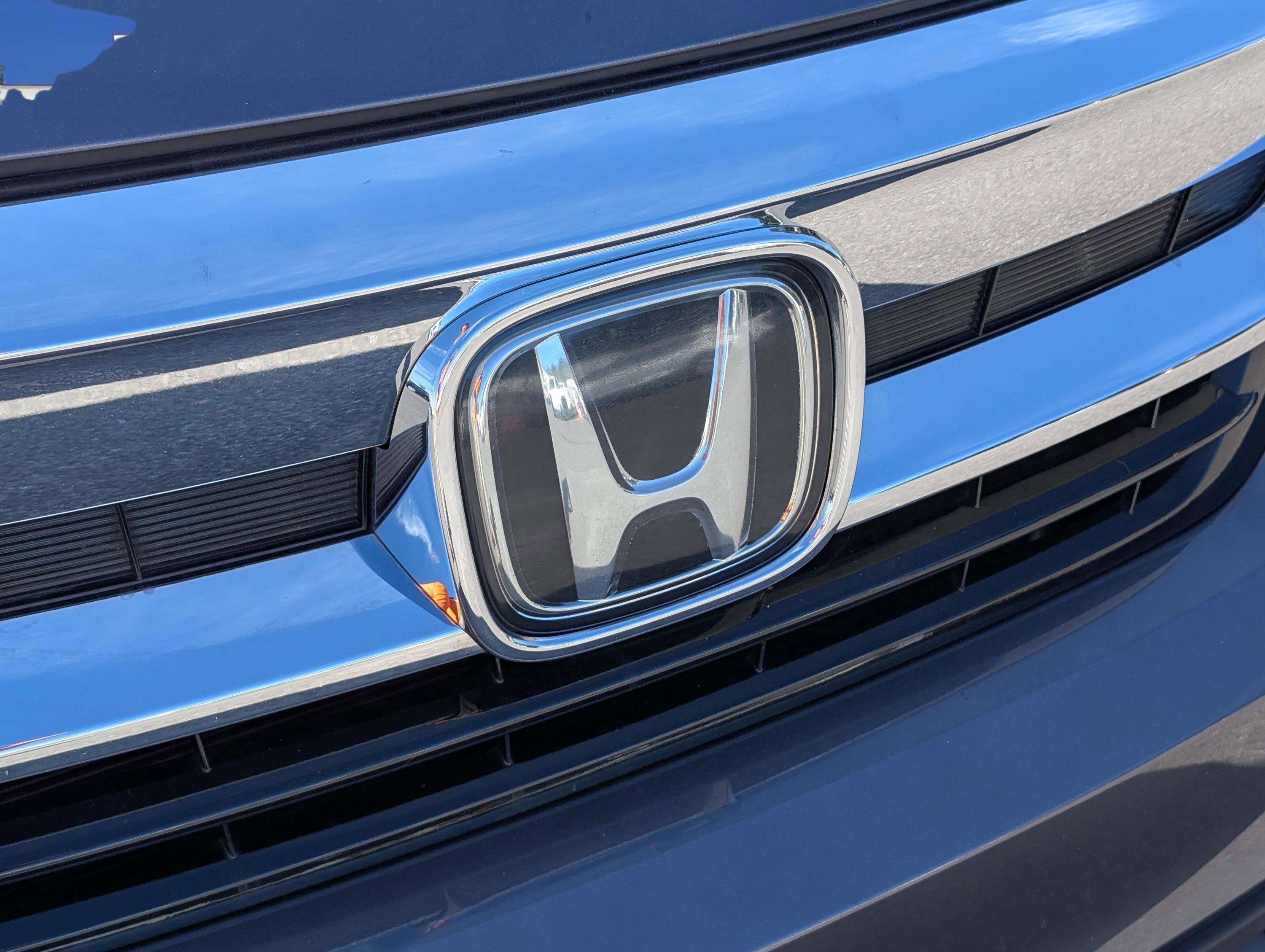 2021 Honda Pilot Touring 8-Passenger