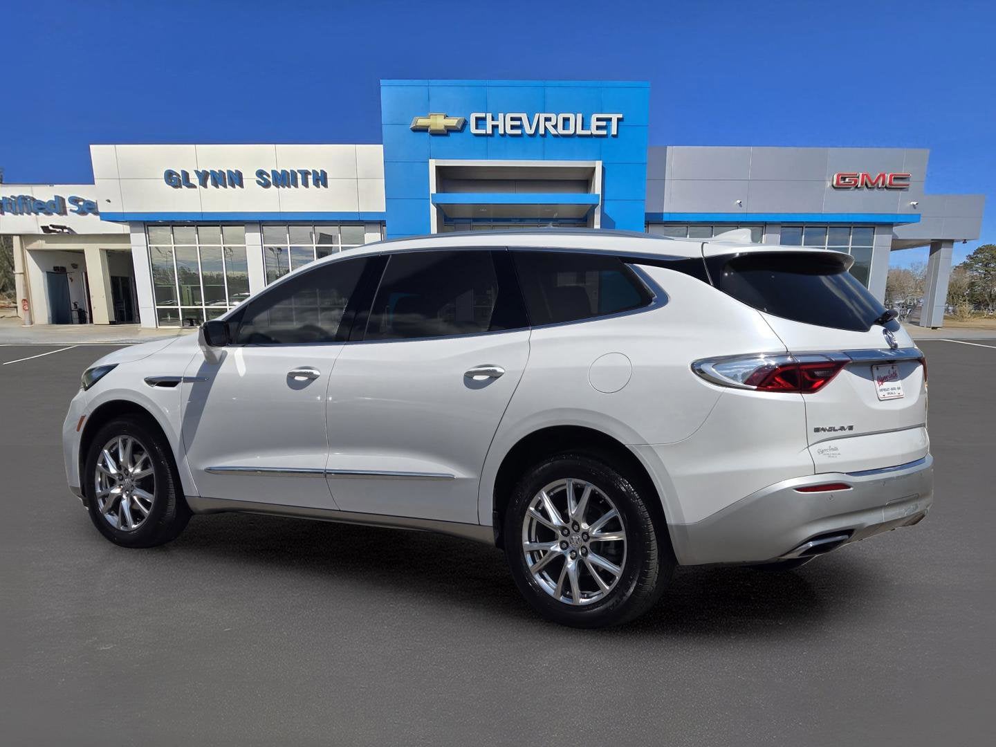 2023 Buick Enclave Essence