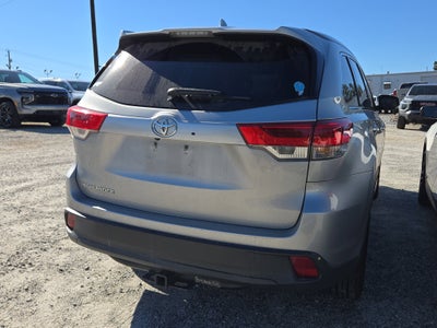 2018 Toyota Highlander SE