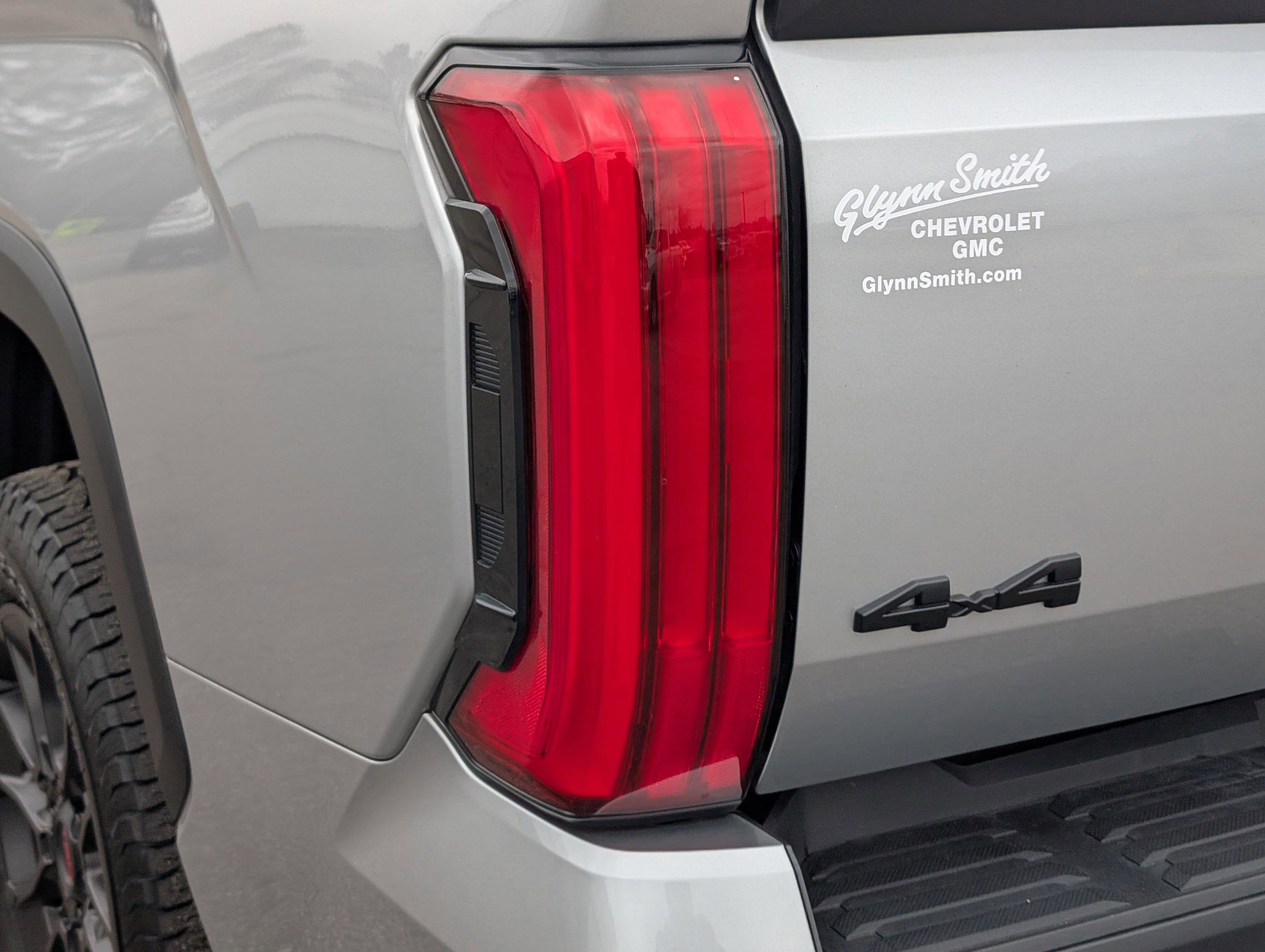 2024 Toyota Tundra 4WD SR5