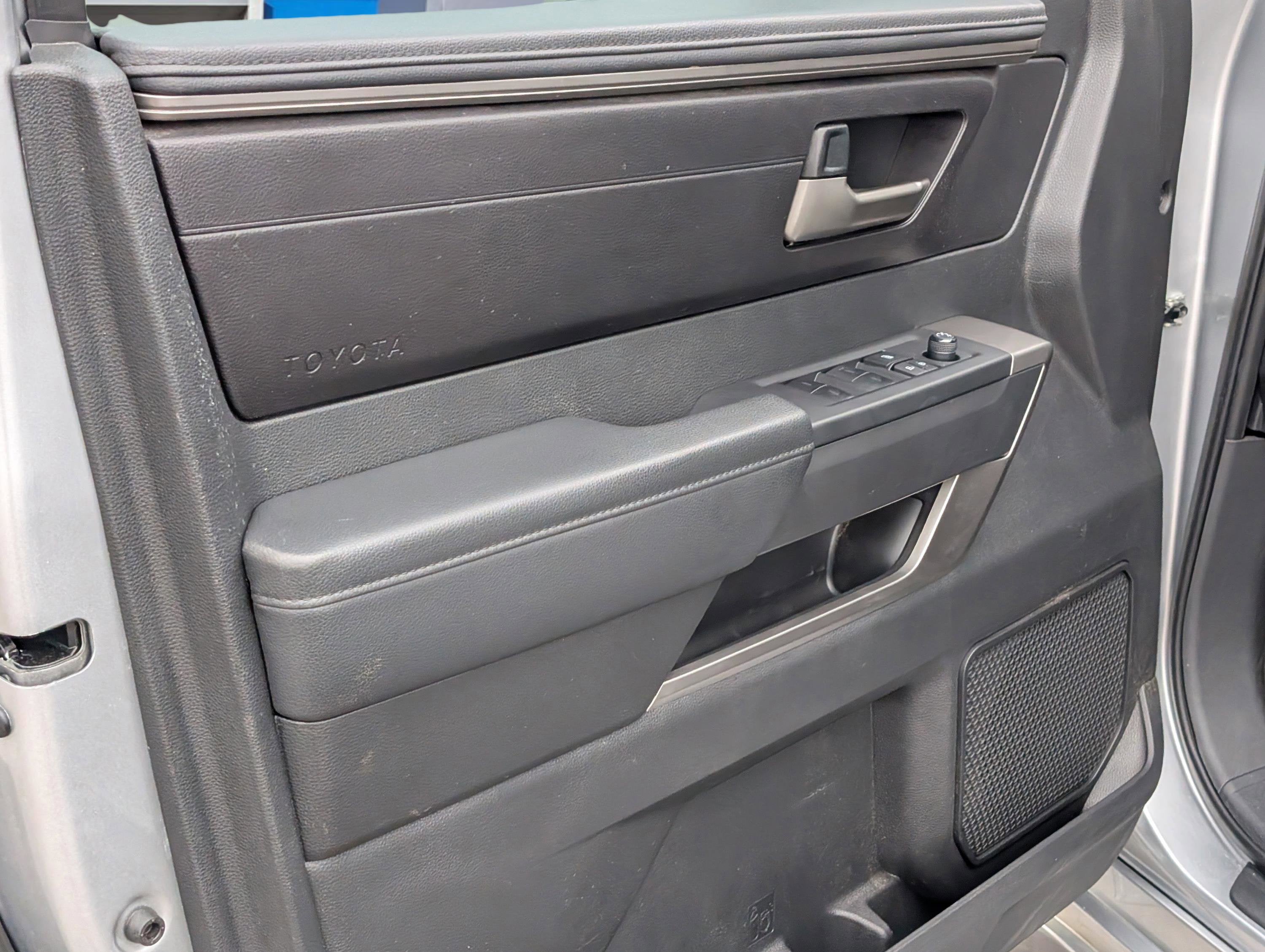 2024 Toyota Tundra 4WD SR5