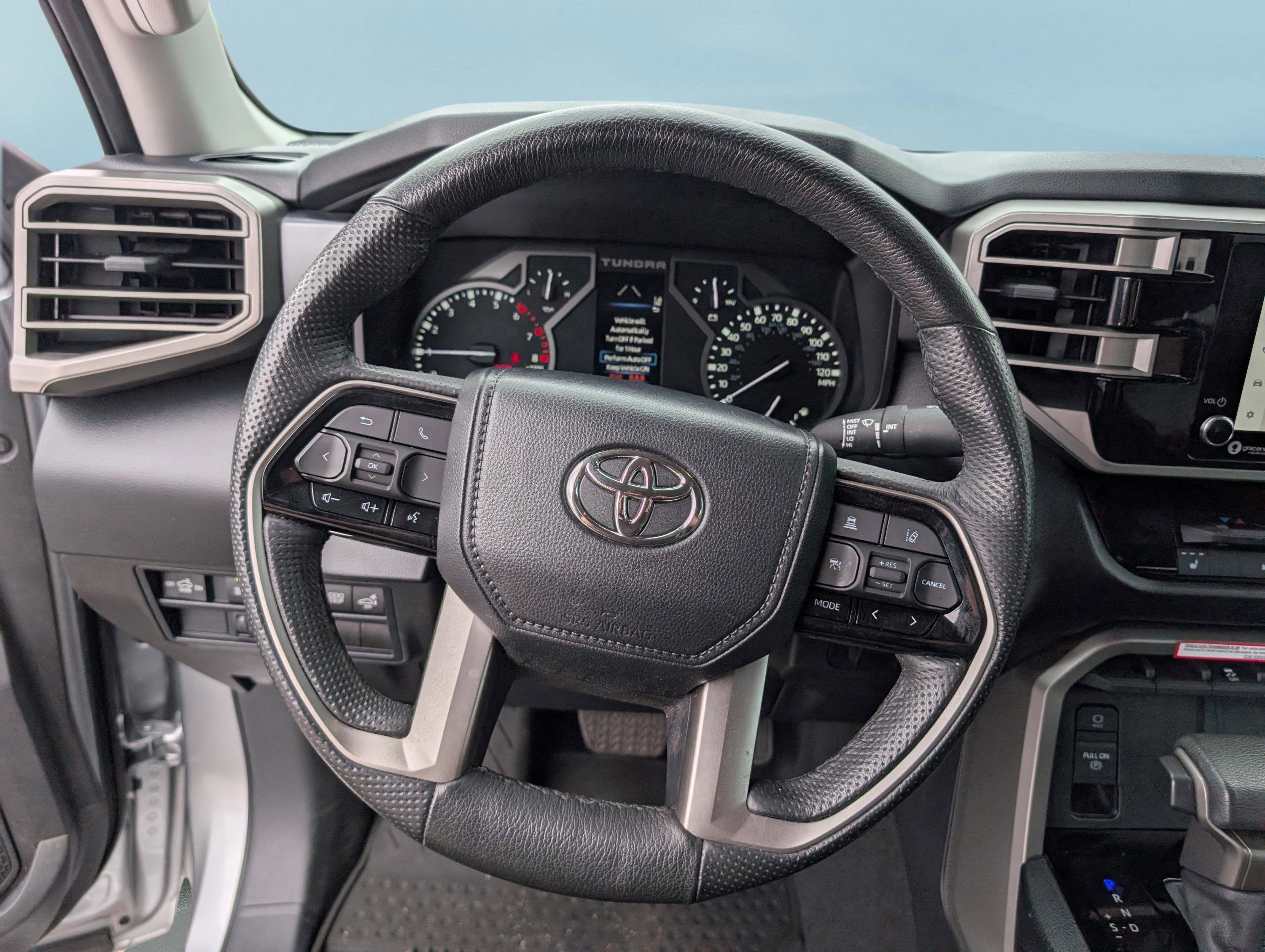 2024 Toyota Tundra 4WD SR5