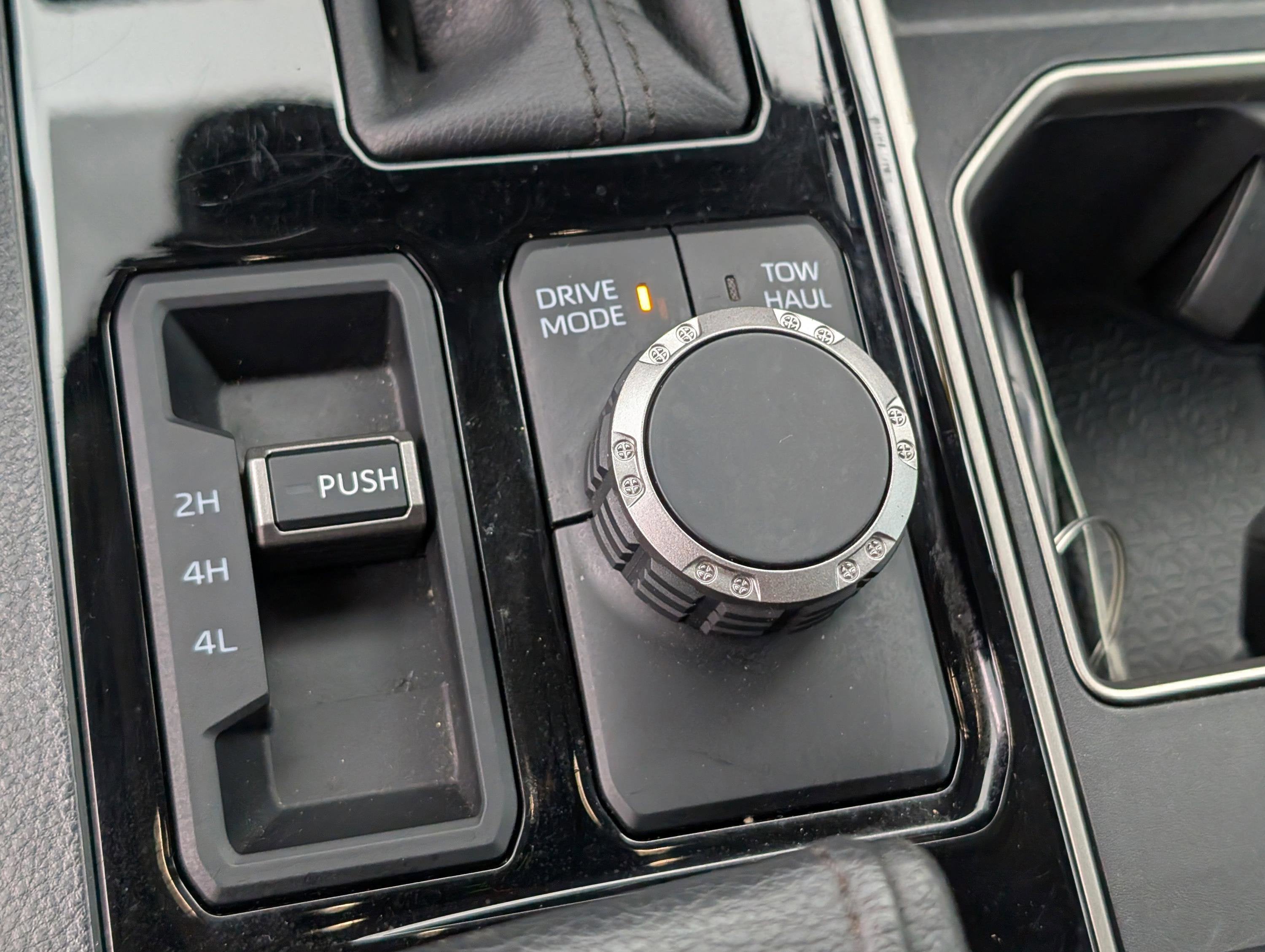 2024 Toyota Tundra 4WD SR5