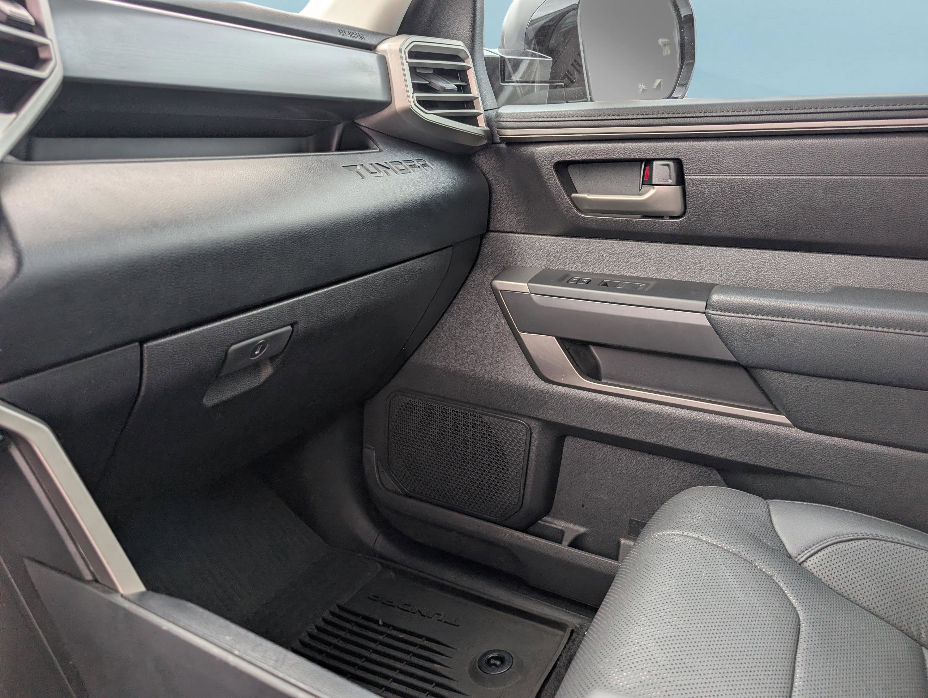 2024 Toyota Tundra 4WD SR5