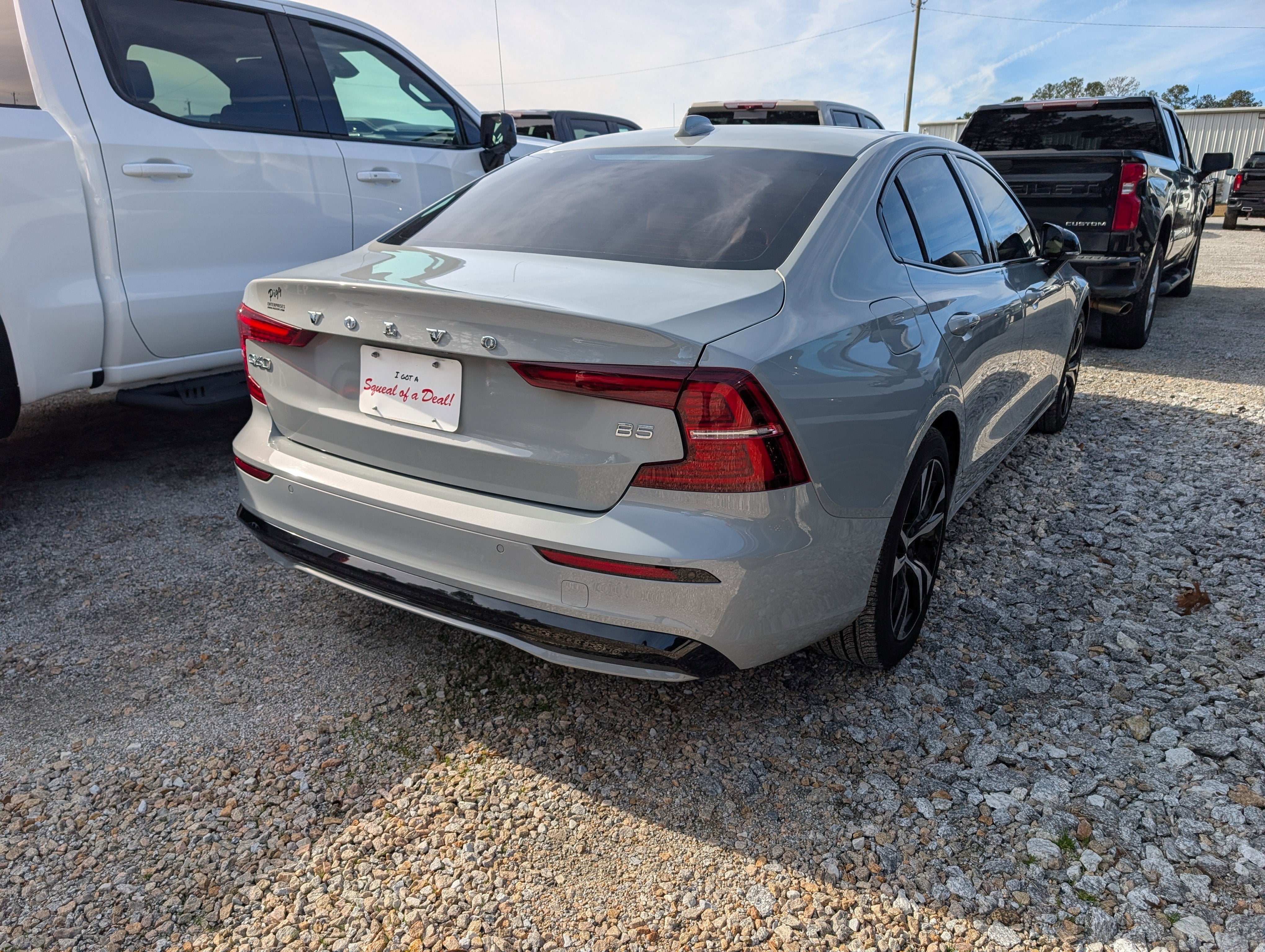 2024 Volvo S60 Core Dark Theme