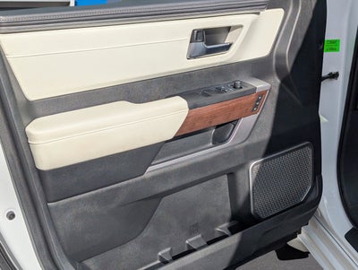 2024 Toyota Sequoia SR5