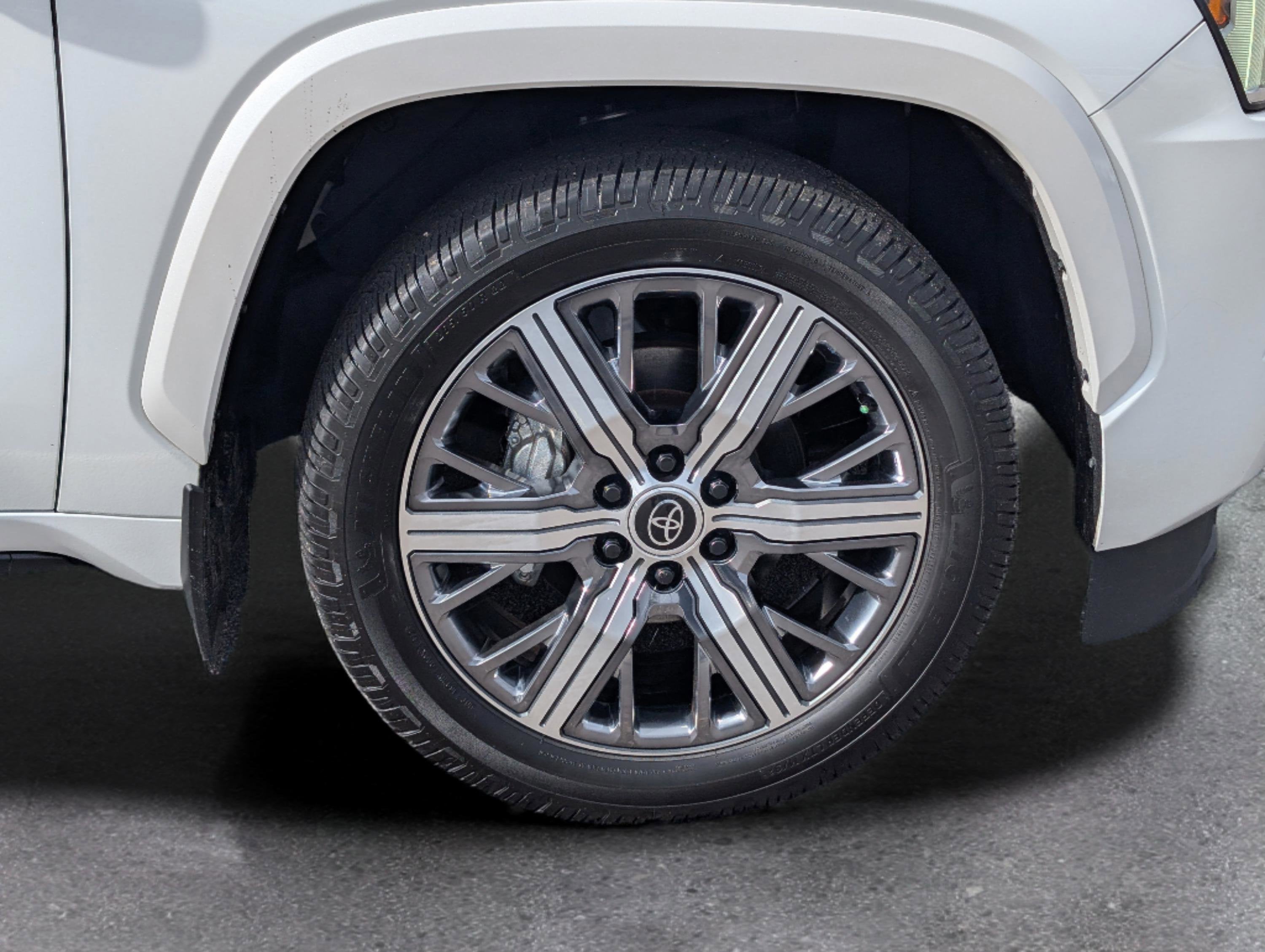 2024 Toyota Sequoia SR5