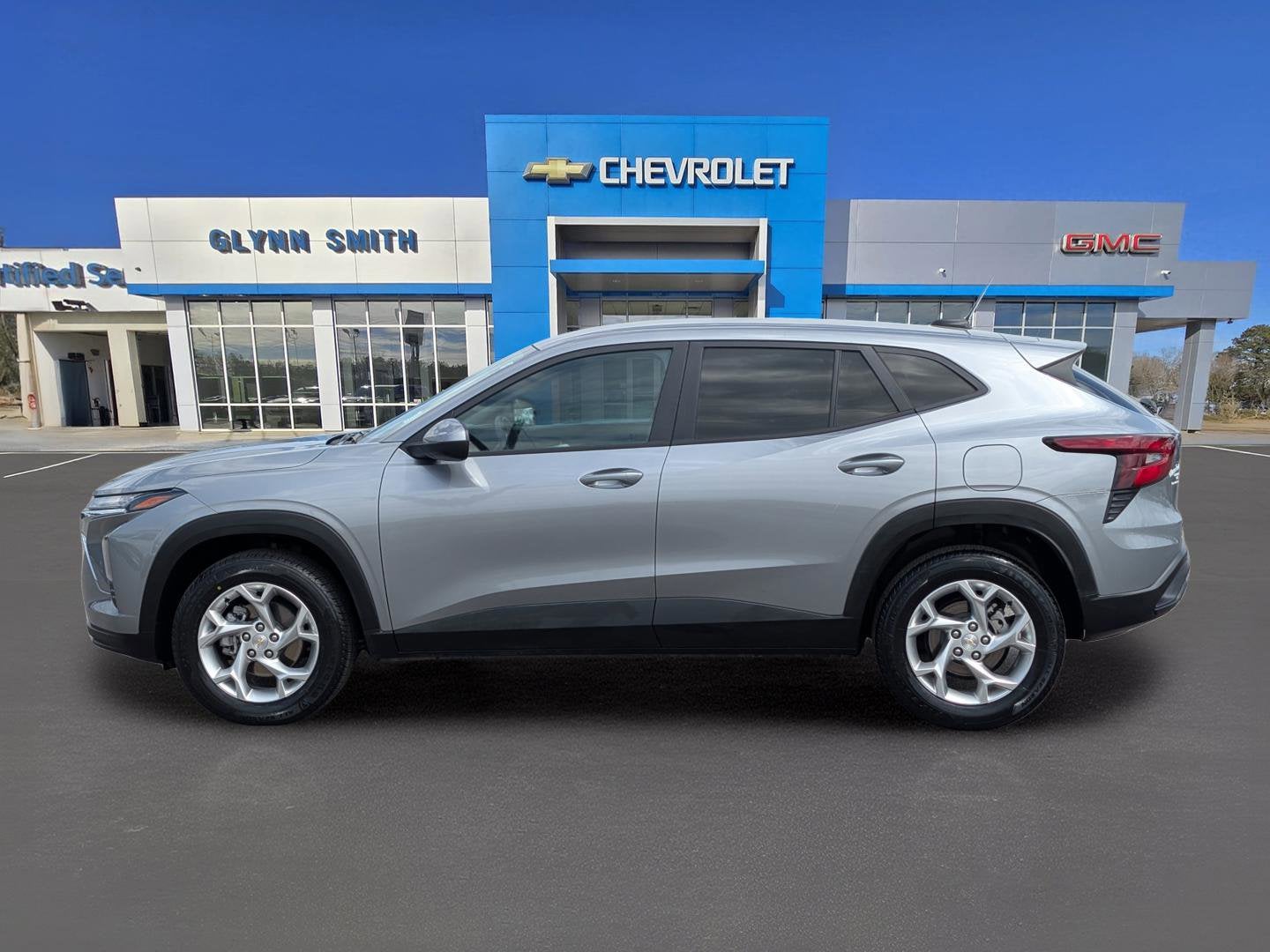 2025 Chevrolet Trax LS