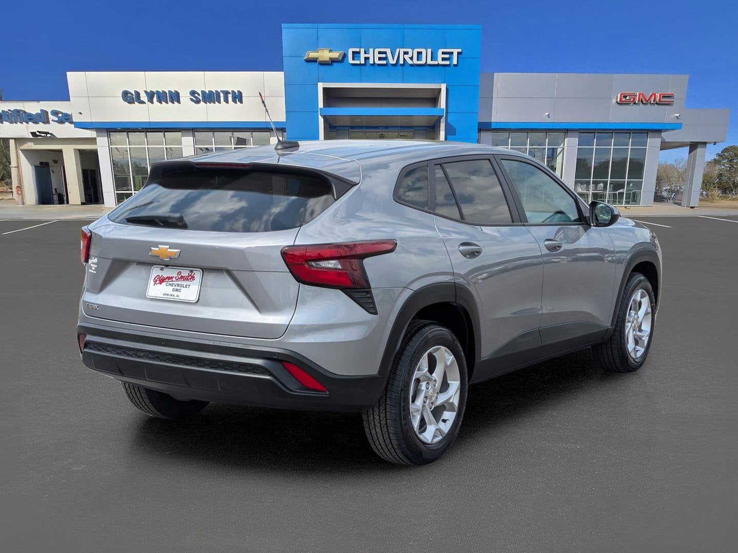 2025 Chevrolet Trax LS