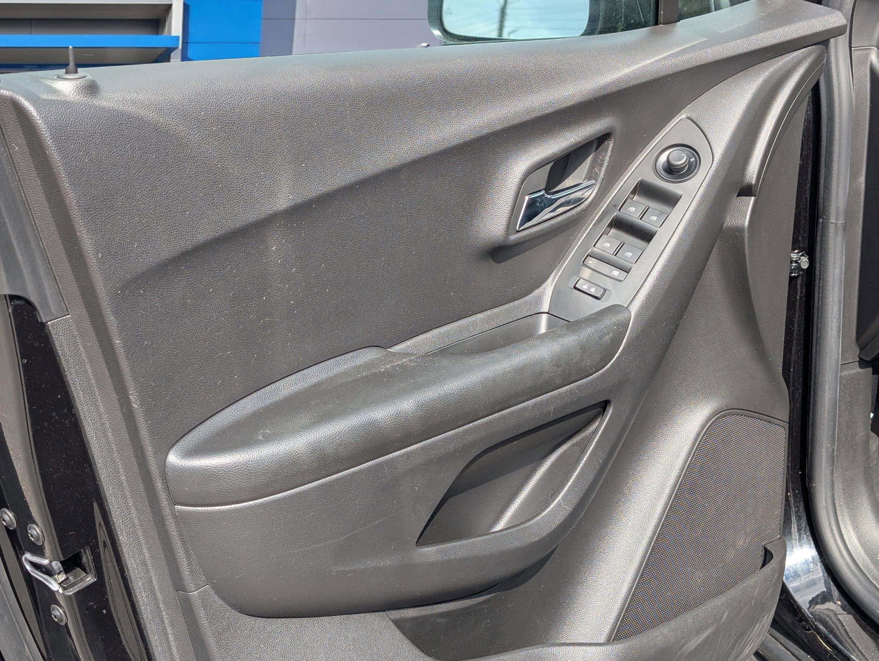 2022 Chevrolet Trax LS