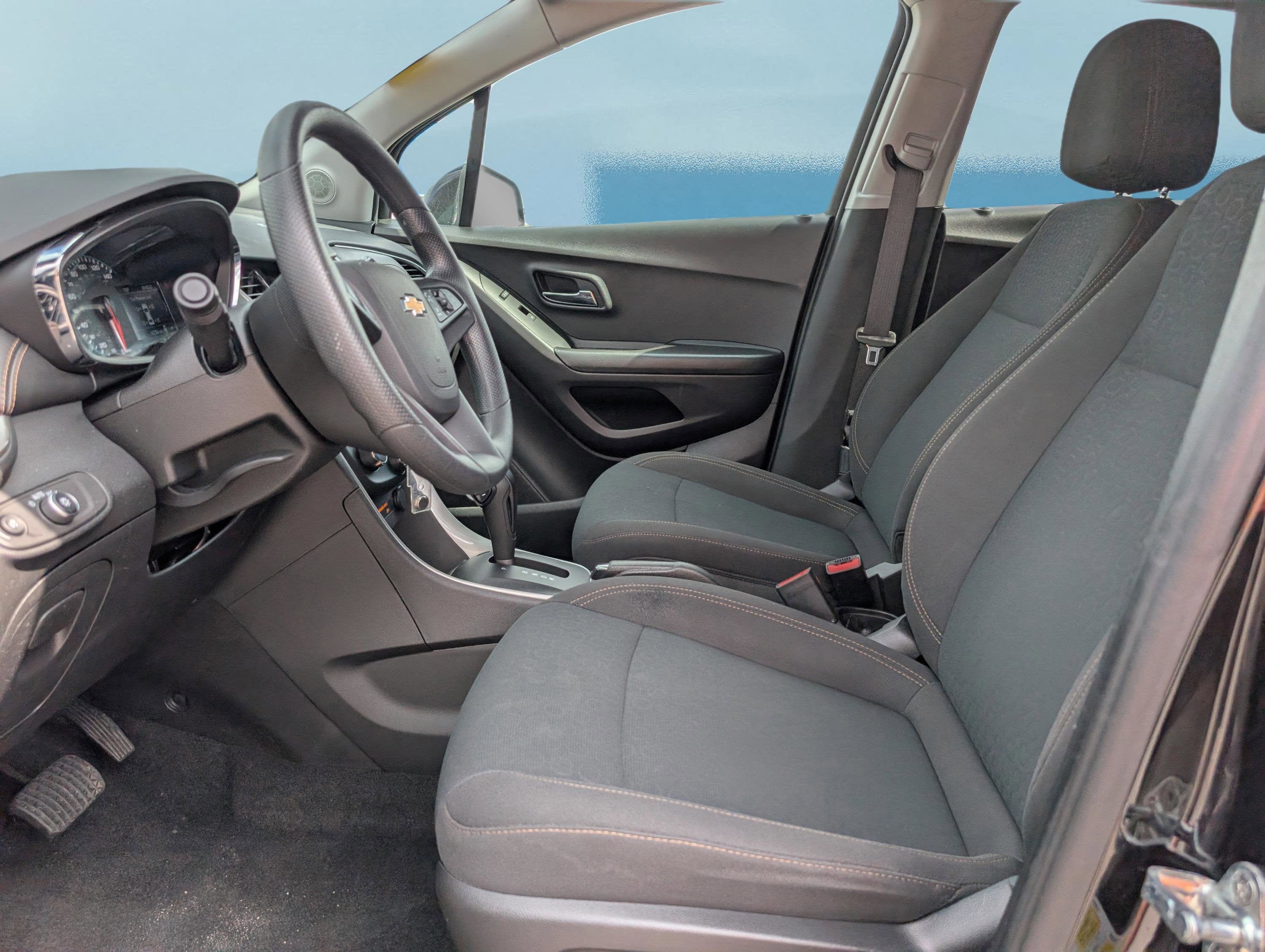 2022 Chevrolet Trax LS