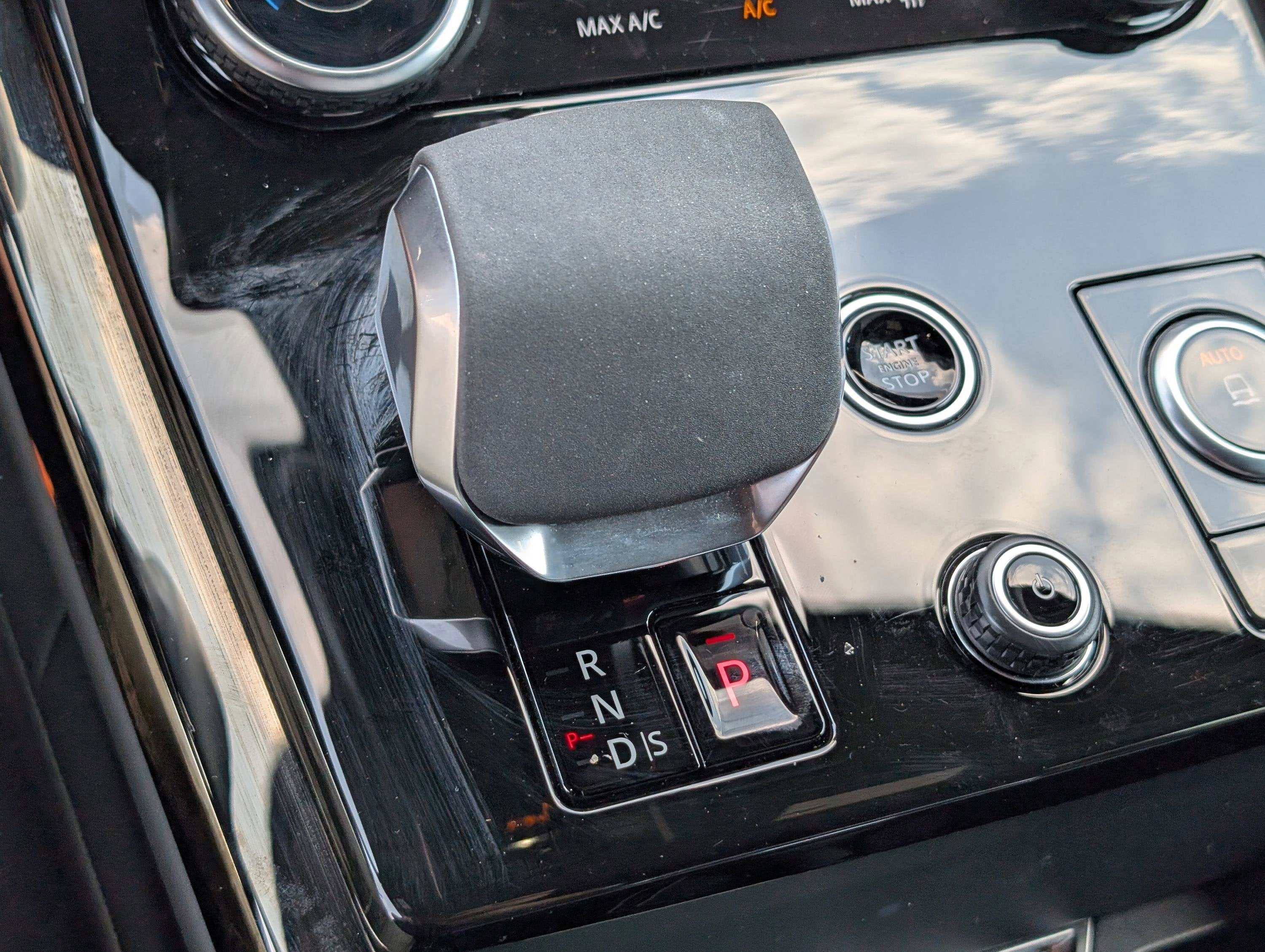 2023 Land Rover Range Rover Sport SE