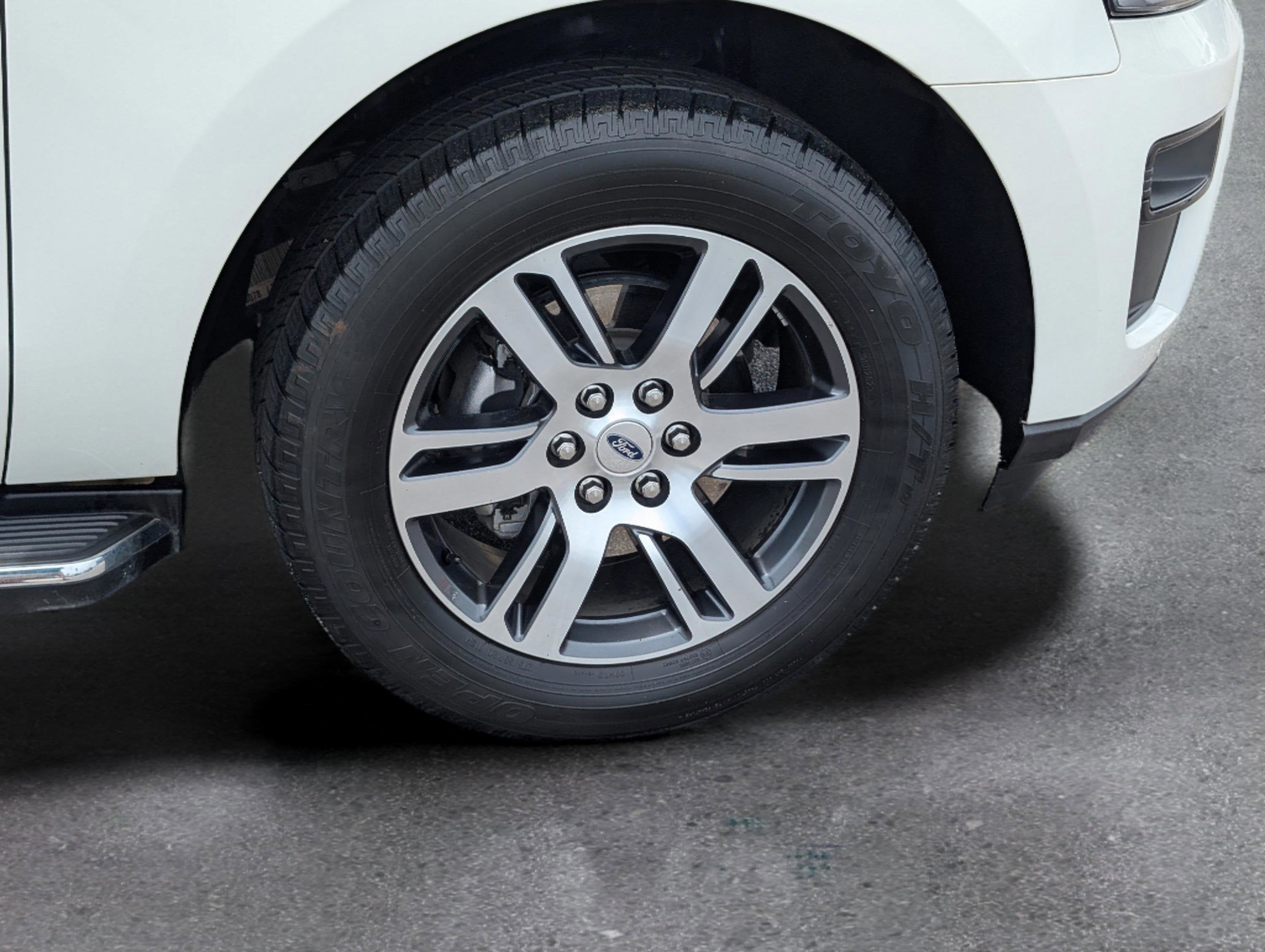 2023 Ford Expedition XLT