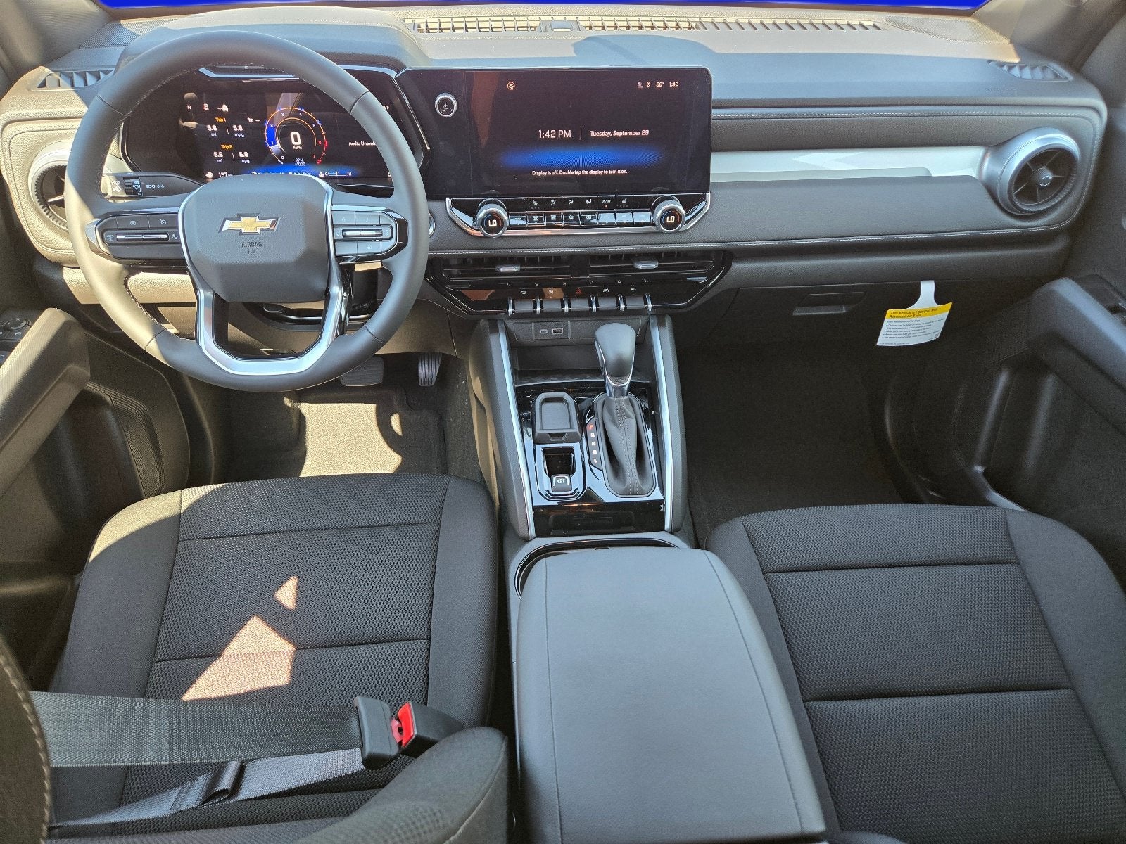 2026 Chevrolet Colorado LT - Photo 18