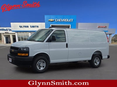 2025 Chevrolet Express Cargo WT