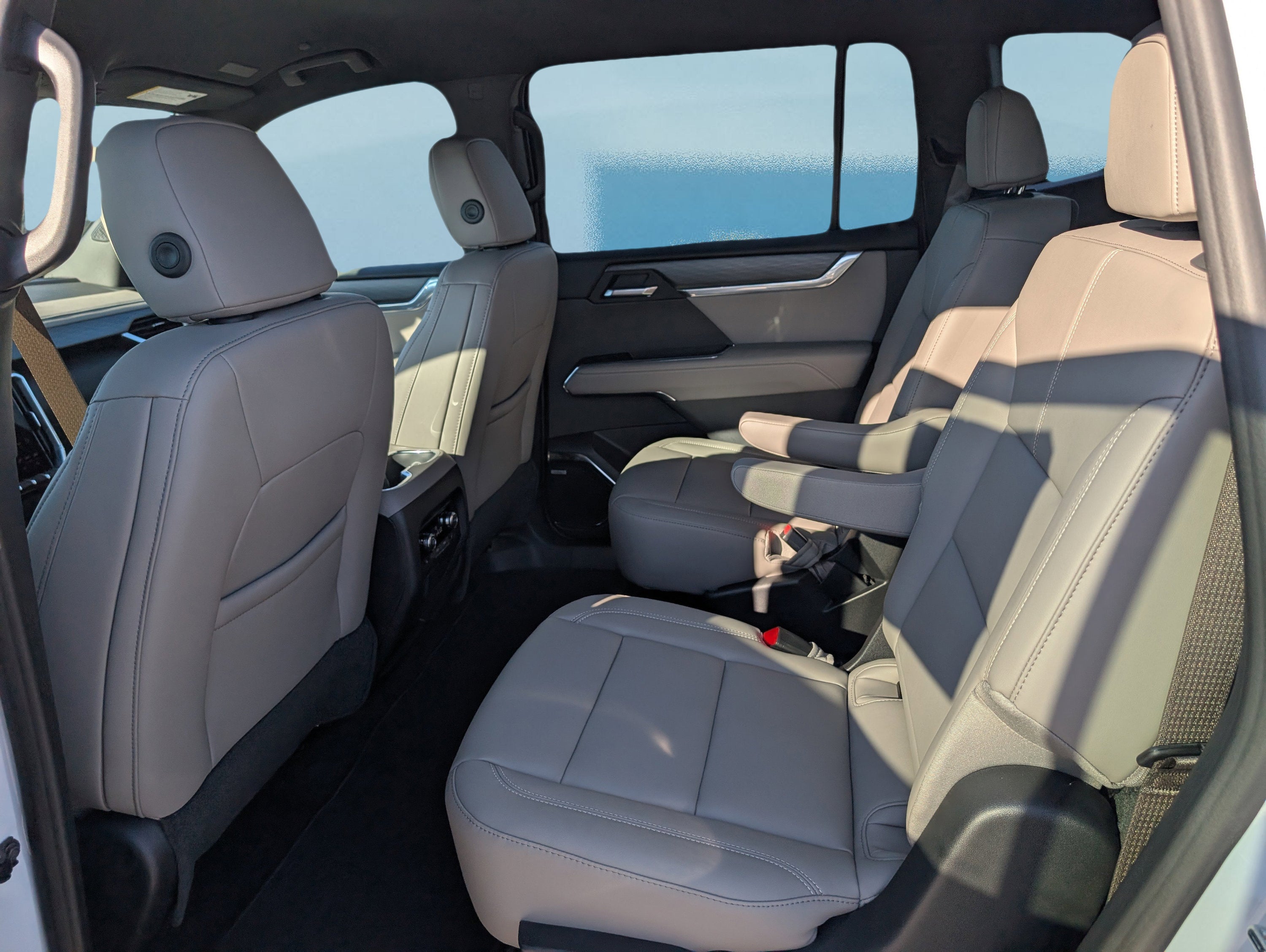 2026 GMC Acadia FWD Elevation