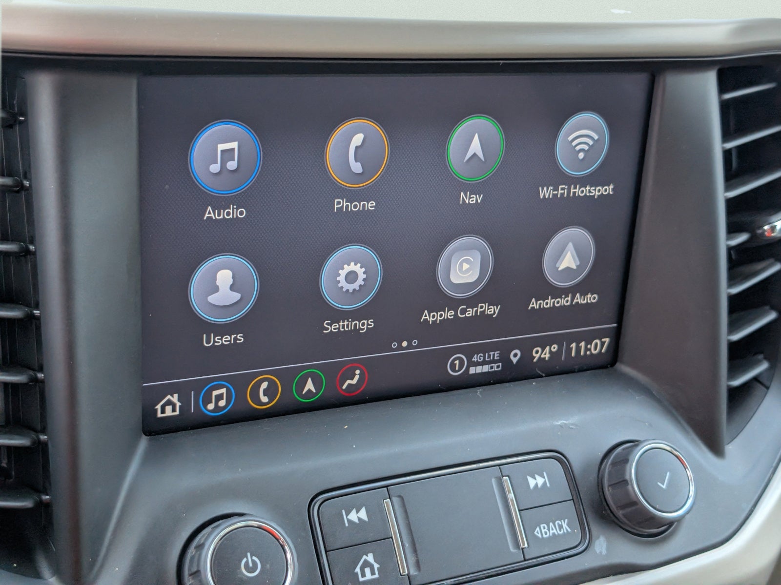 2023 GMC Acadia Denali