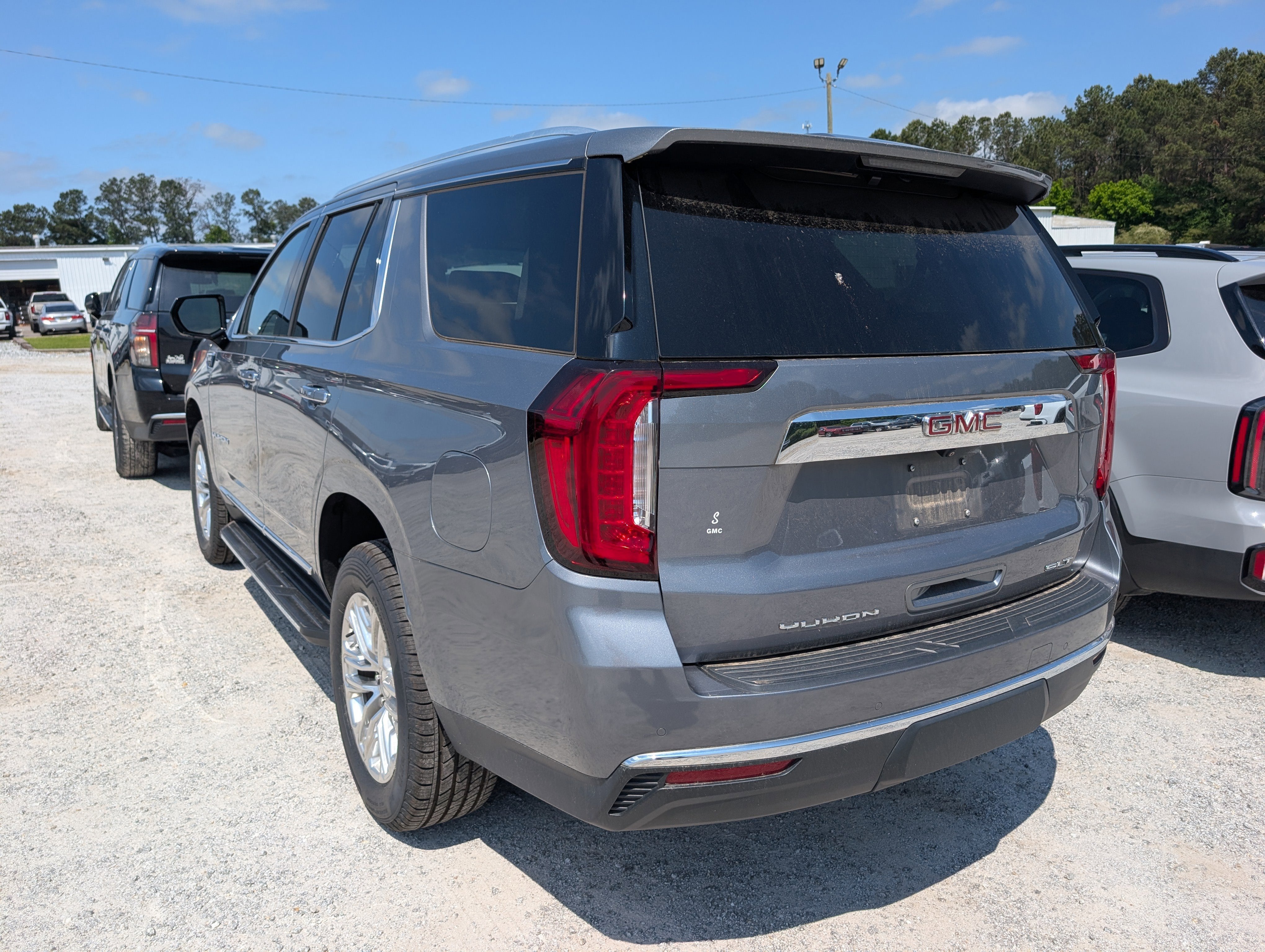 2021 GMC Yukon SLT