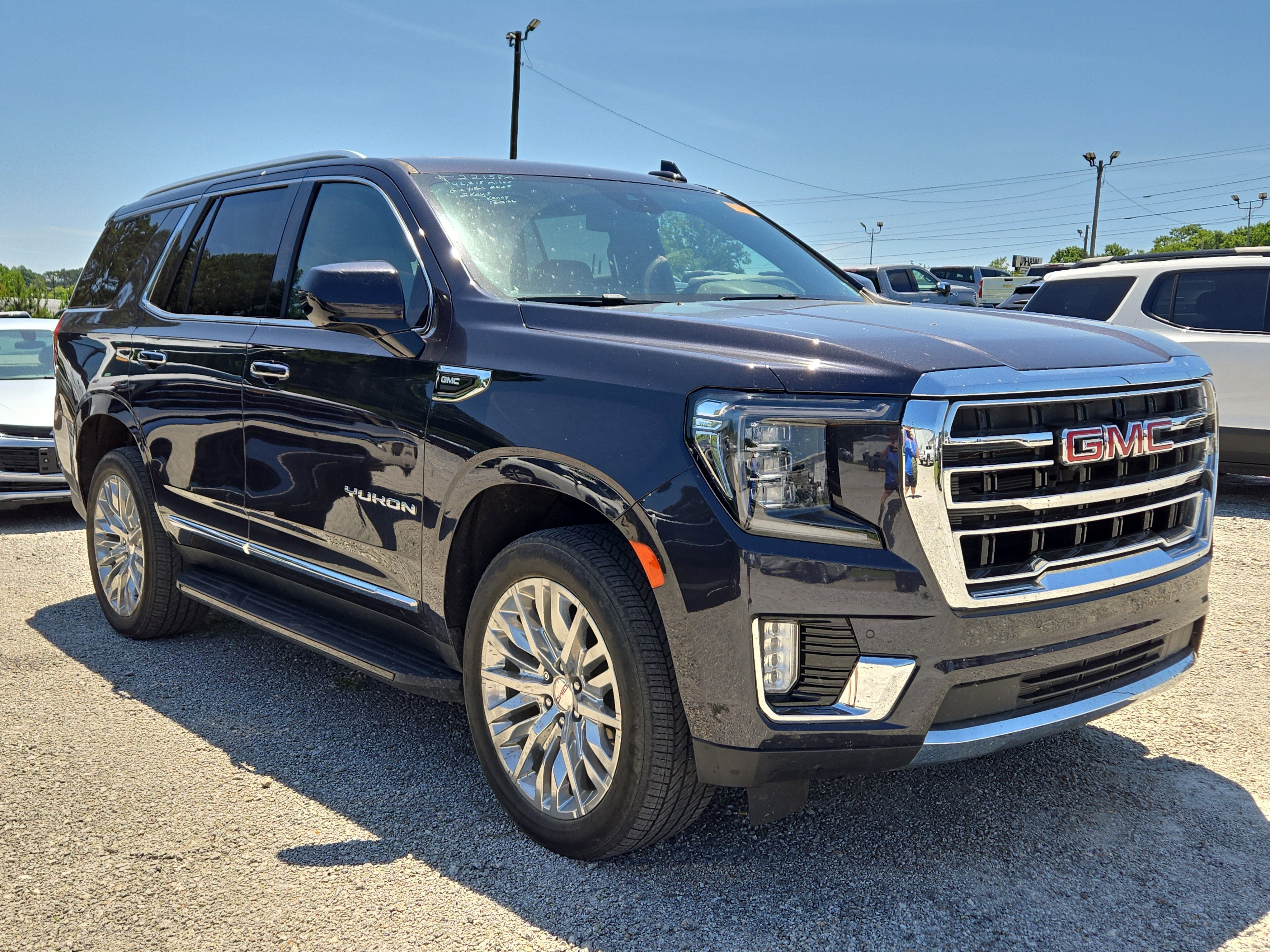 2023 GMC Yukon SLT