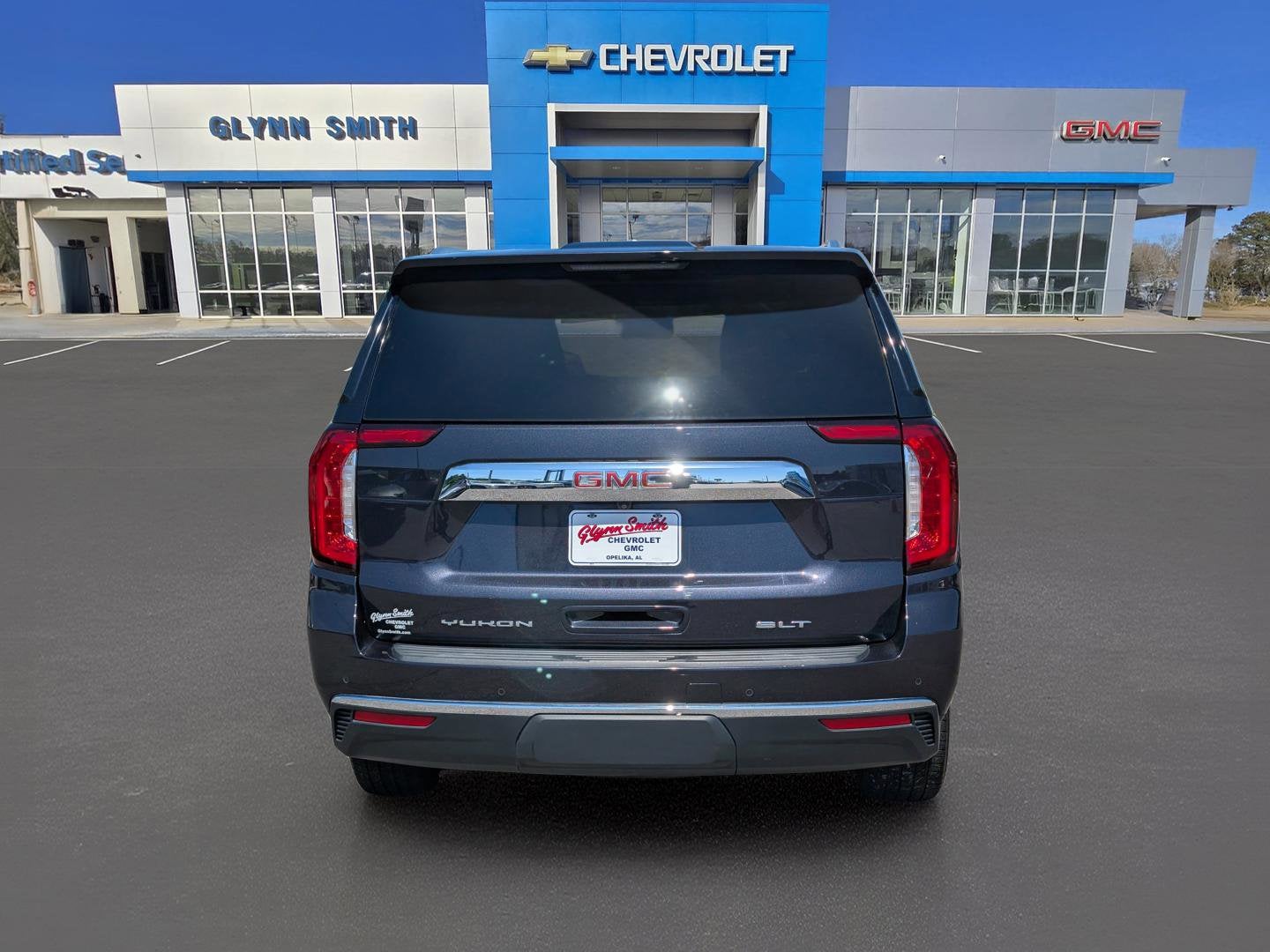 2023 GMC Yukon SLT