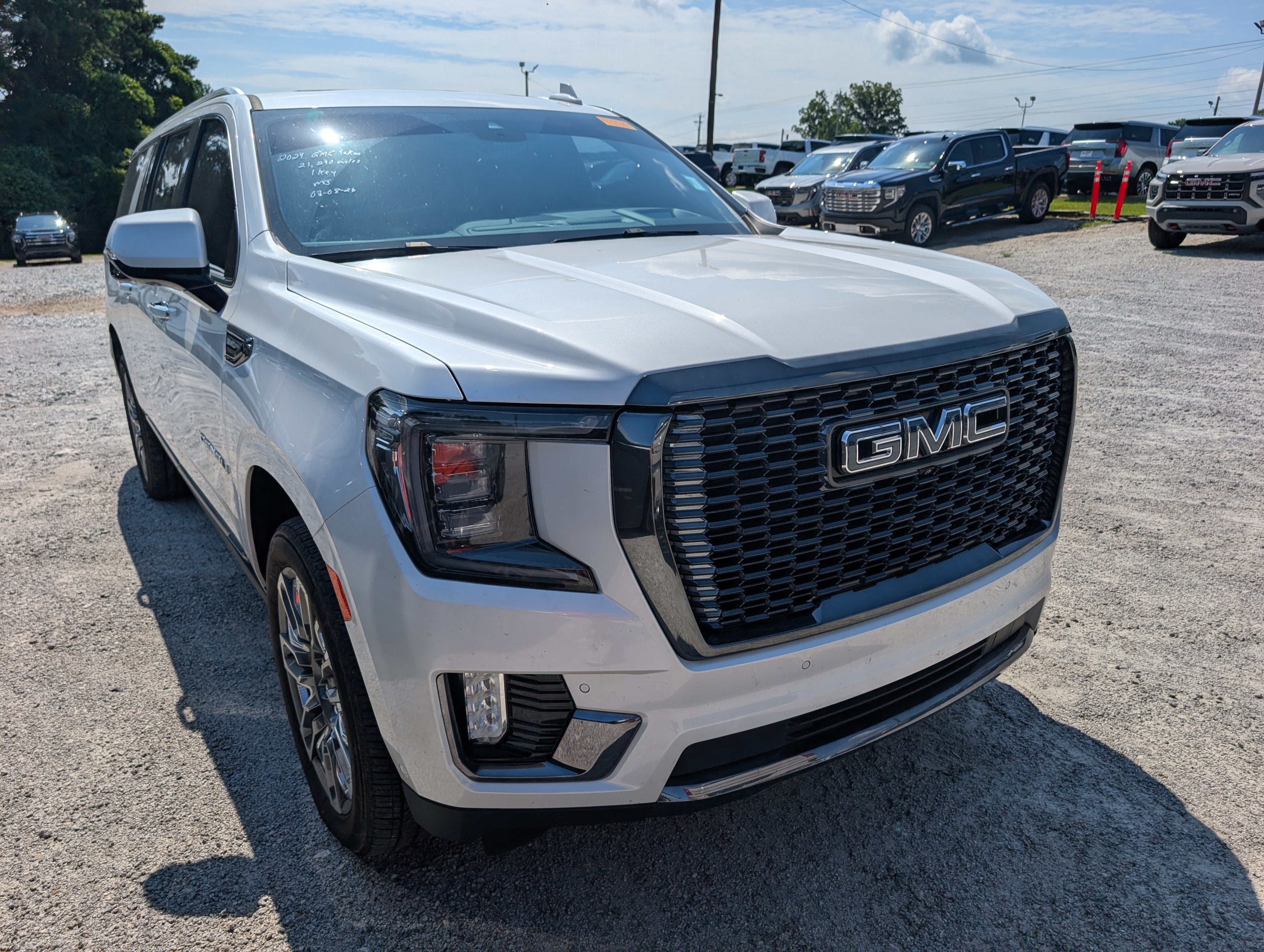2024 GMC Yukon XL Denali Ultimate