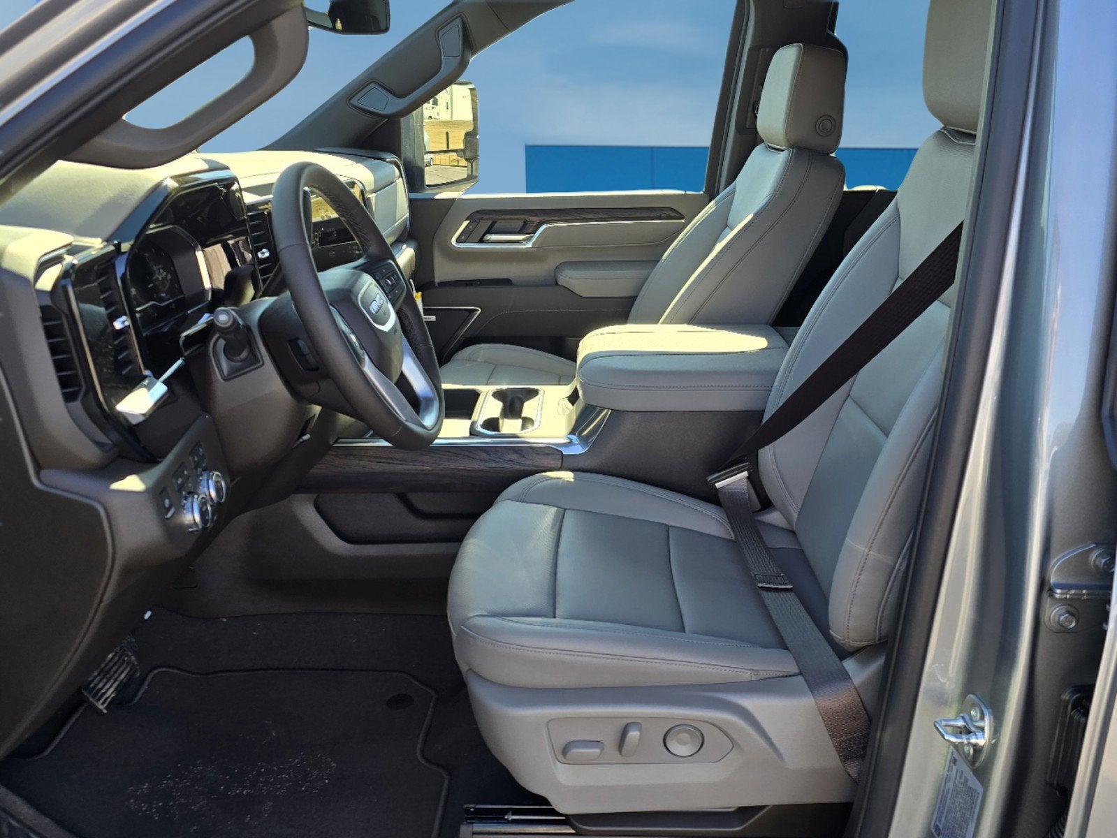 2025 GMC Sierra 2500 HD SLT