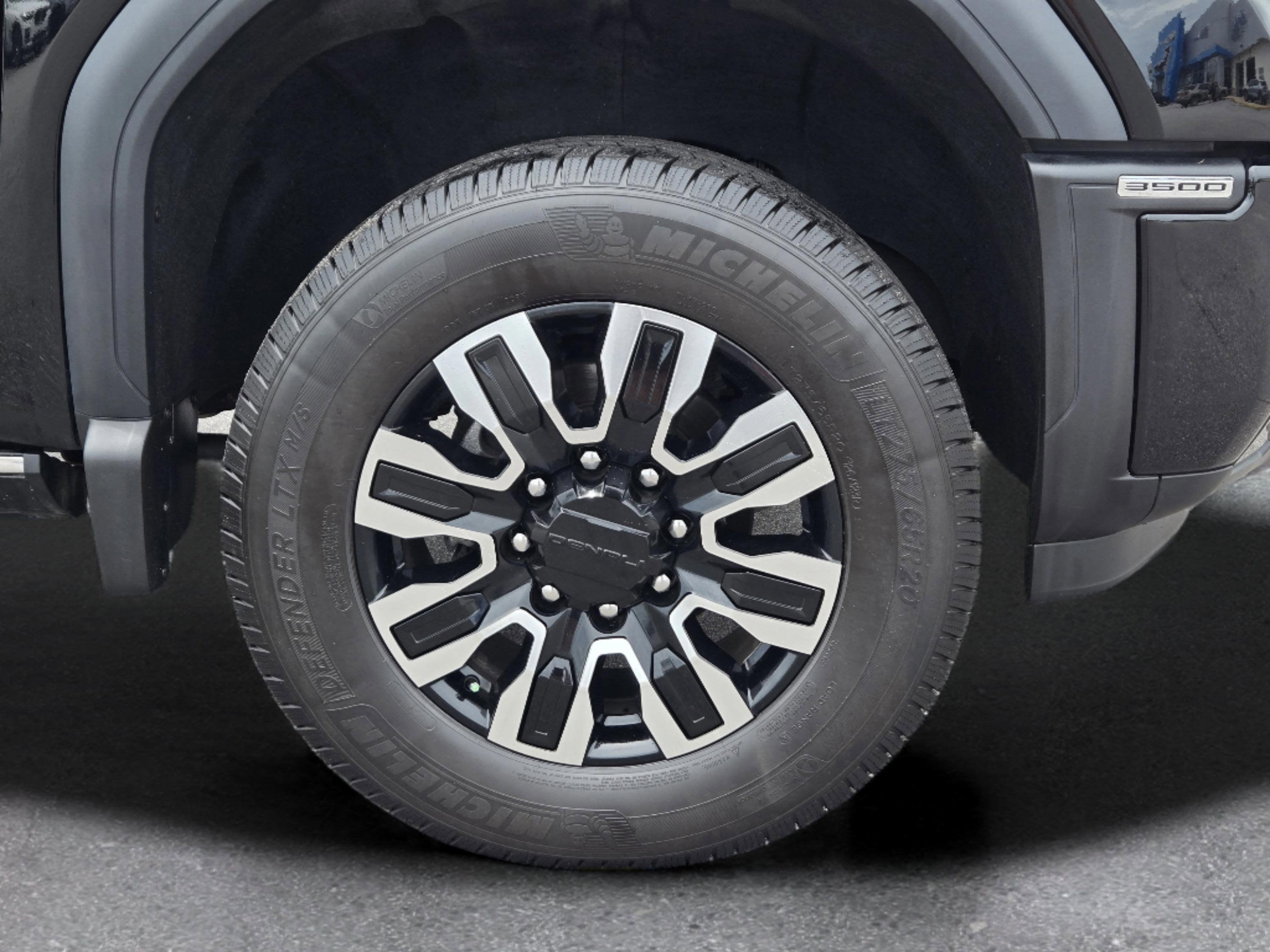 2025 GMC Sierra 3500 HD Denali Ultimate