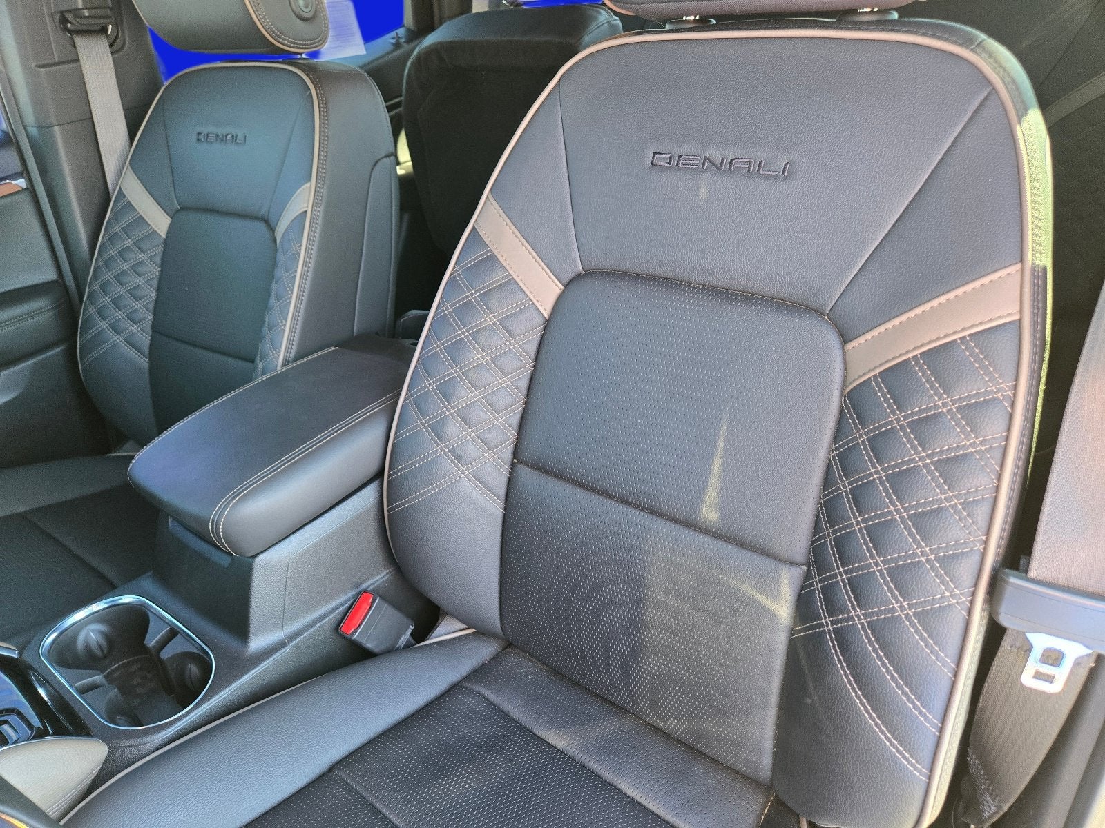 2023 GMC Canyon 4WD Denali