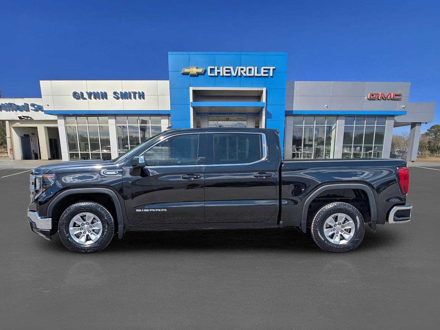 2025 GMC Sierra 1500 SLE