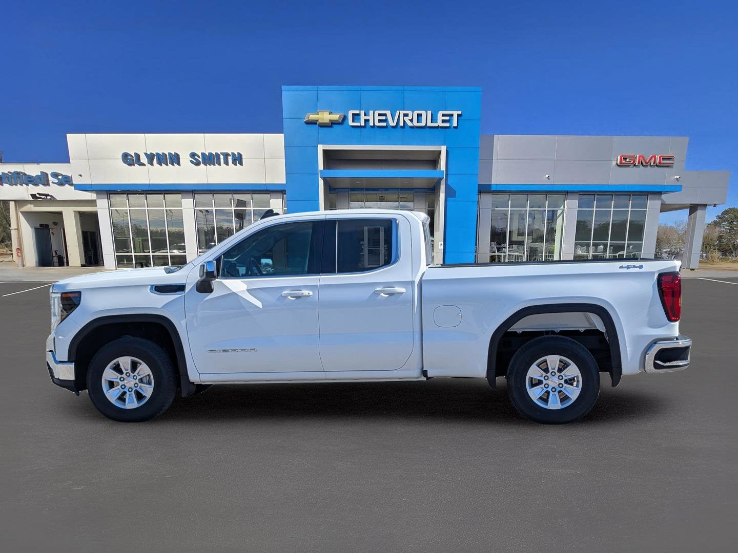 2024 GMC Sierra 1500 SLE