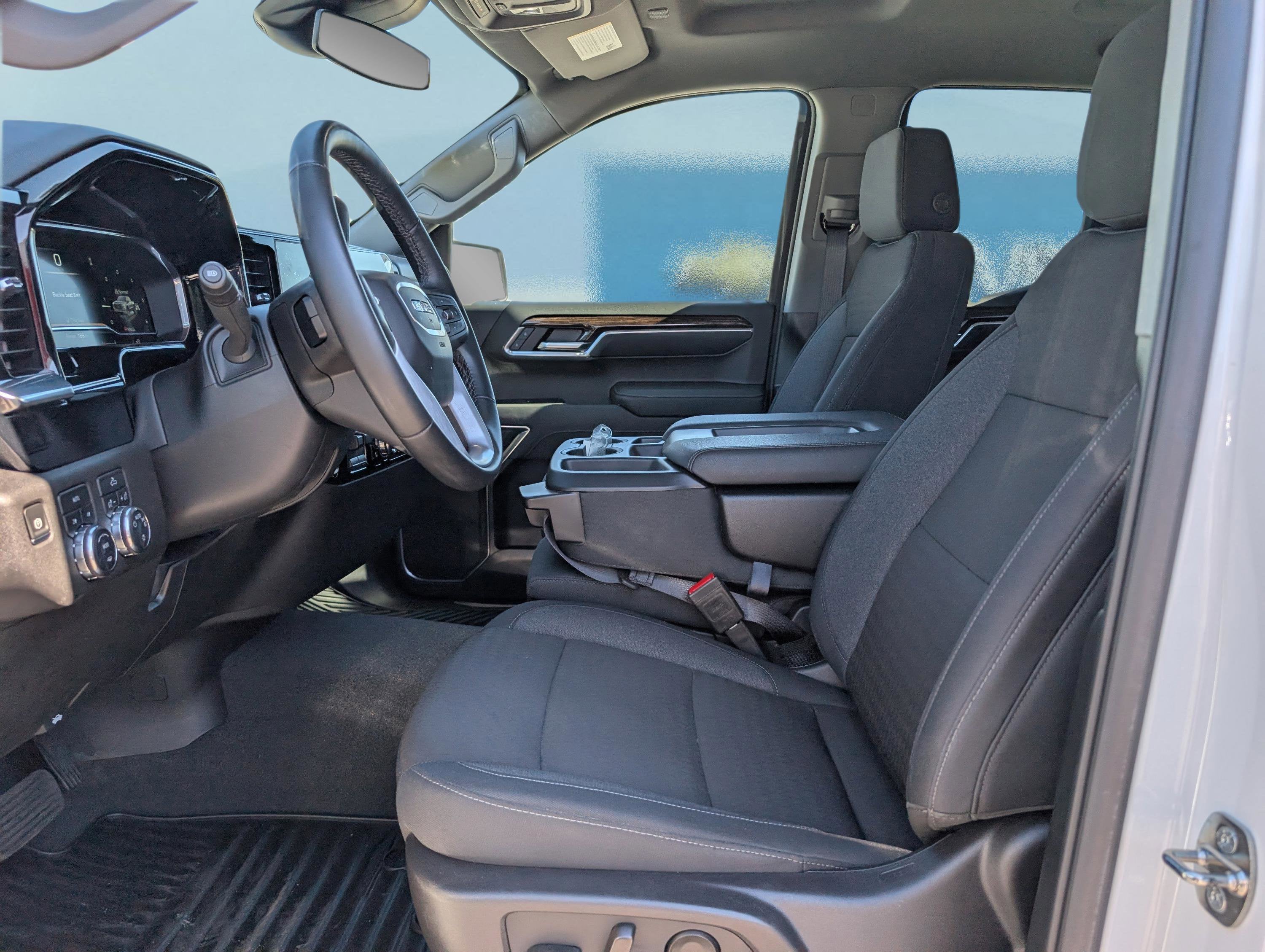 2024 GMC Sierra 1500 SLE