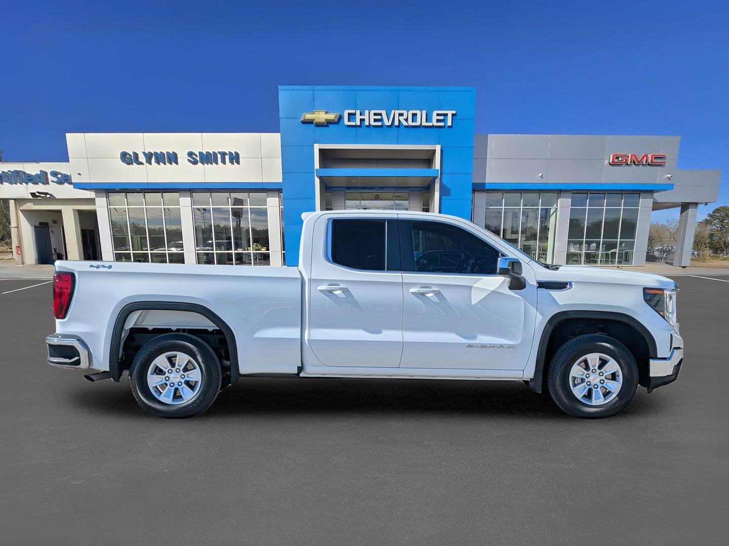 2024 GMC Sierra 1500 SLE