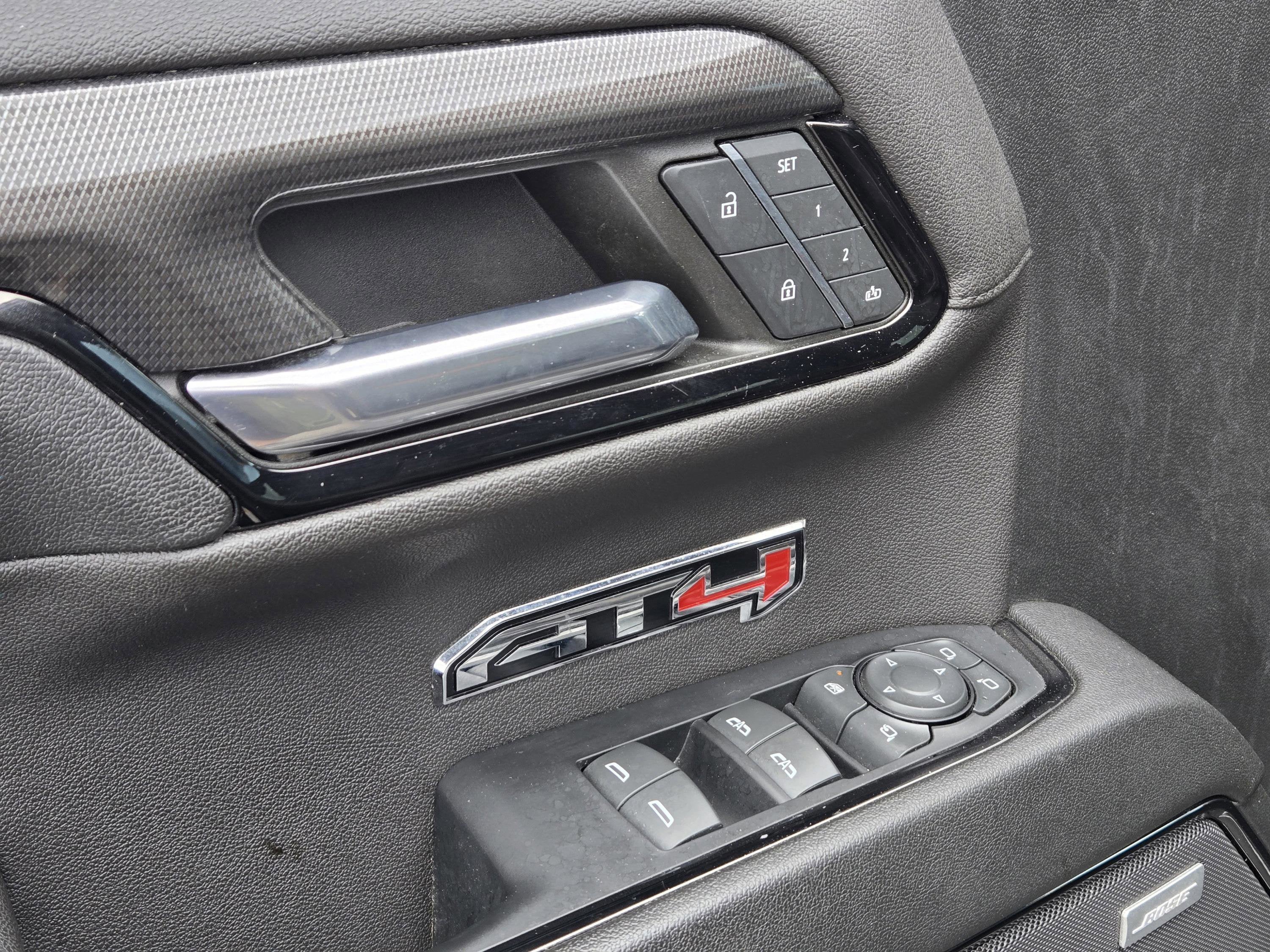 2023 GMC Sierra 1500 AT4