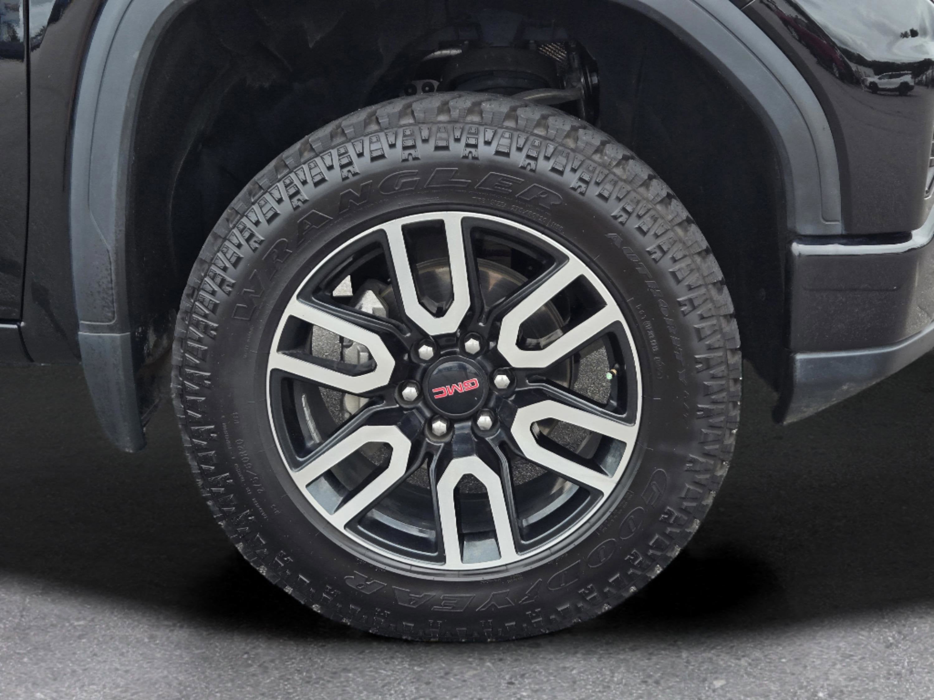2023 GMC Sierra 1500 AT4