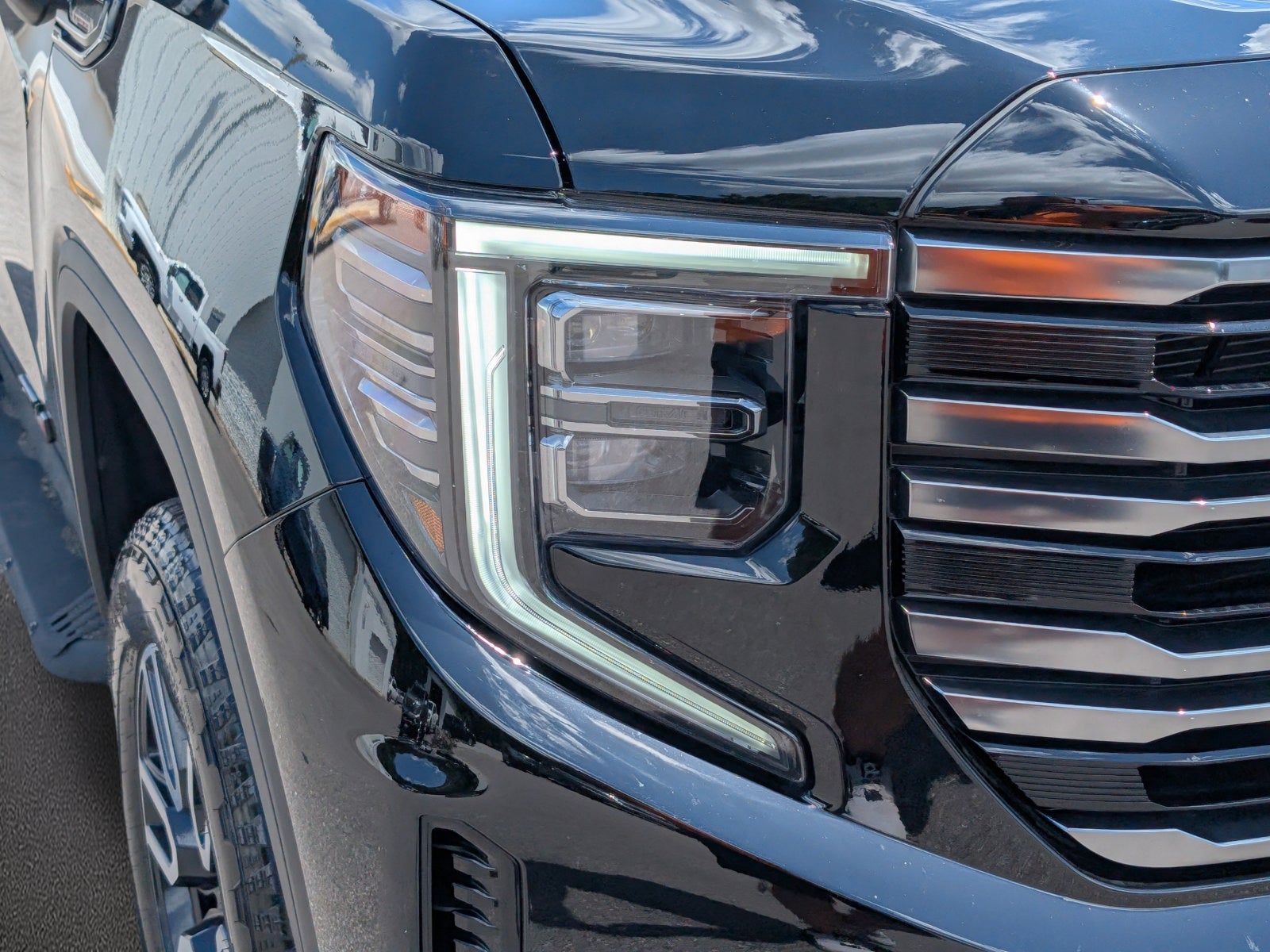 2025 GMC Sierra 1500 AT4