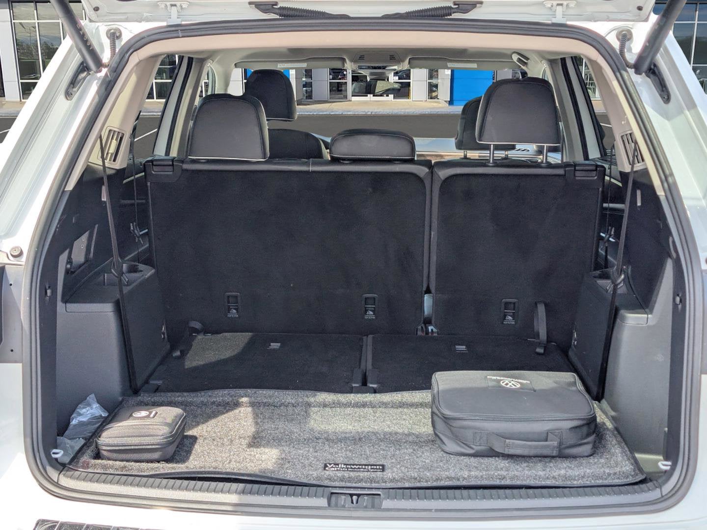 2024 Volkswagen Atlas 2.0T SEL Premium R-Line