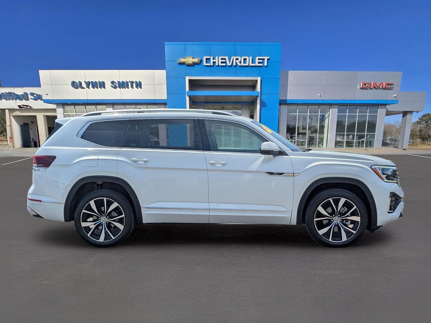 2024 Volkswagen Atlas 2.0T SEL Premium R-Line