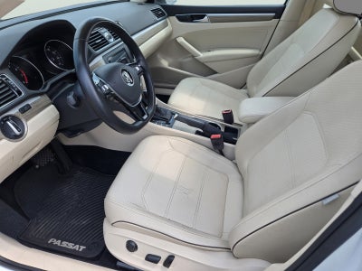2017 Volkswagen Passat 1.8T SE