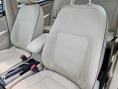 2017 Volkswagen Passat 1.8T SE