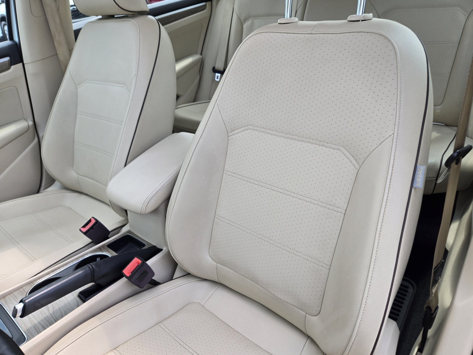 2017 Volkswagen Passat 1.8T SE