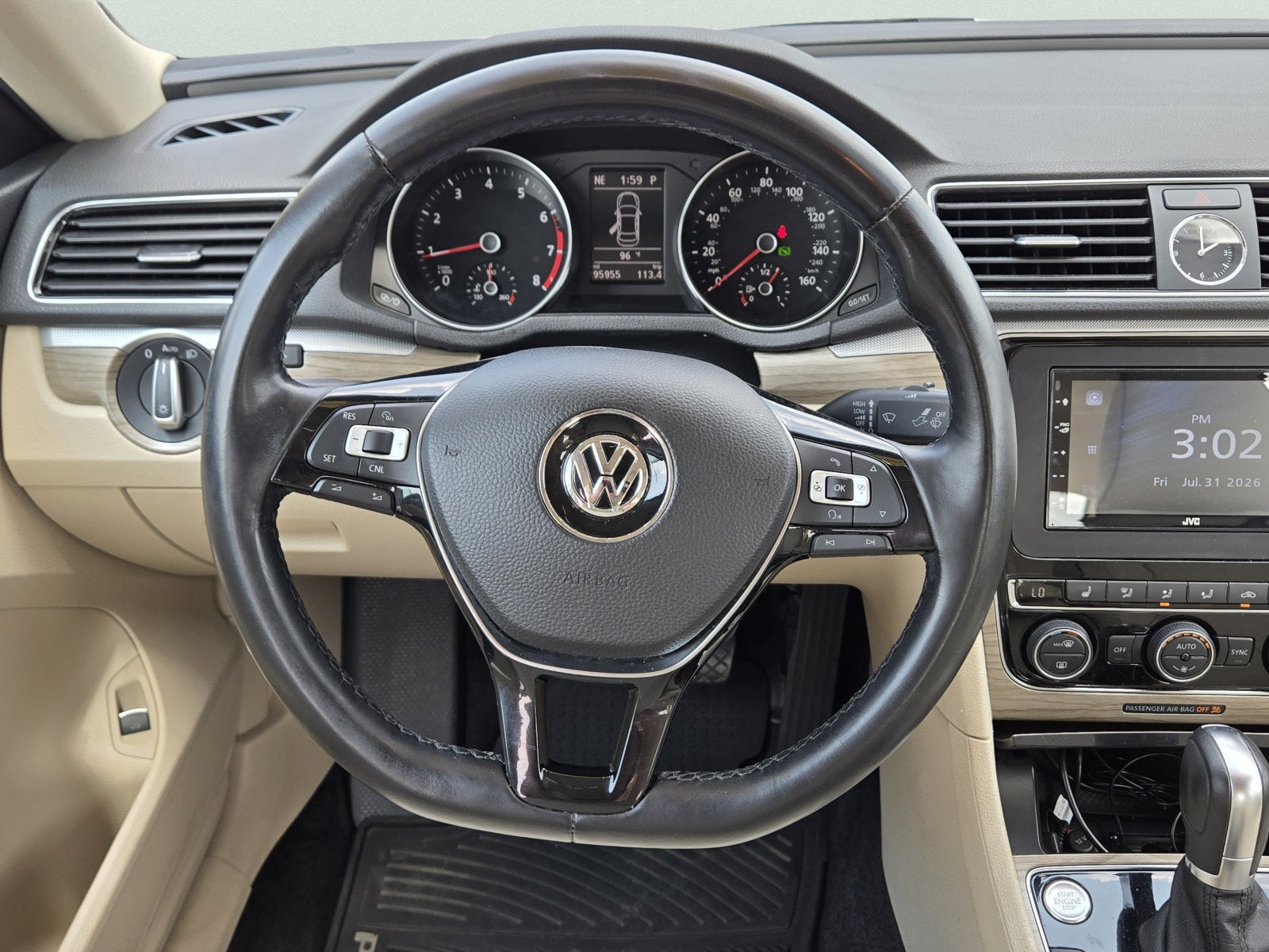 2017 Volkswagen Passat 1.8T SE
