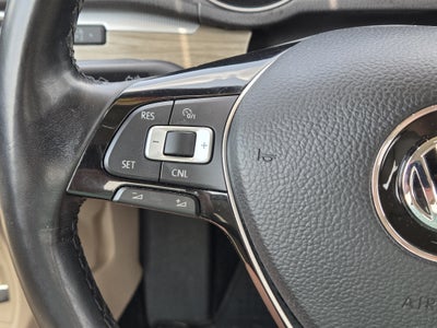 2017 Volkswagen Passat 1.8T SE