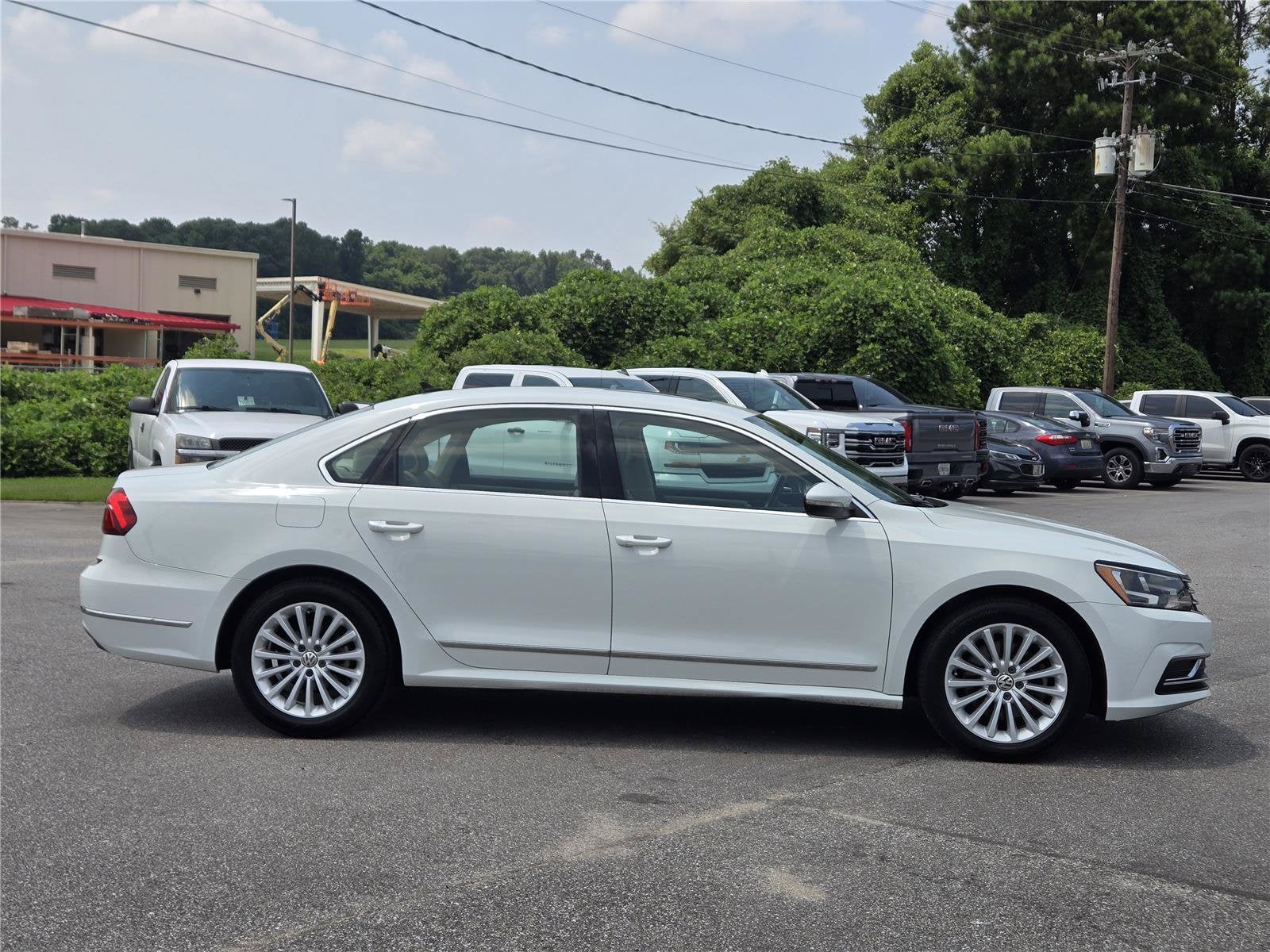 2017 Volkswagen Passat 1.8T SE