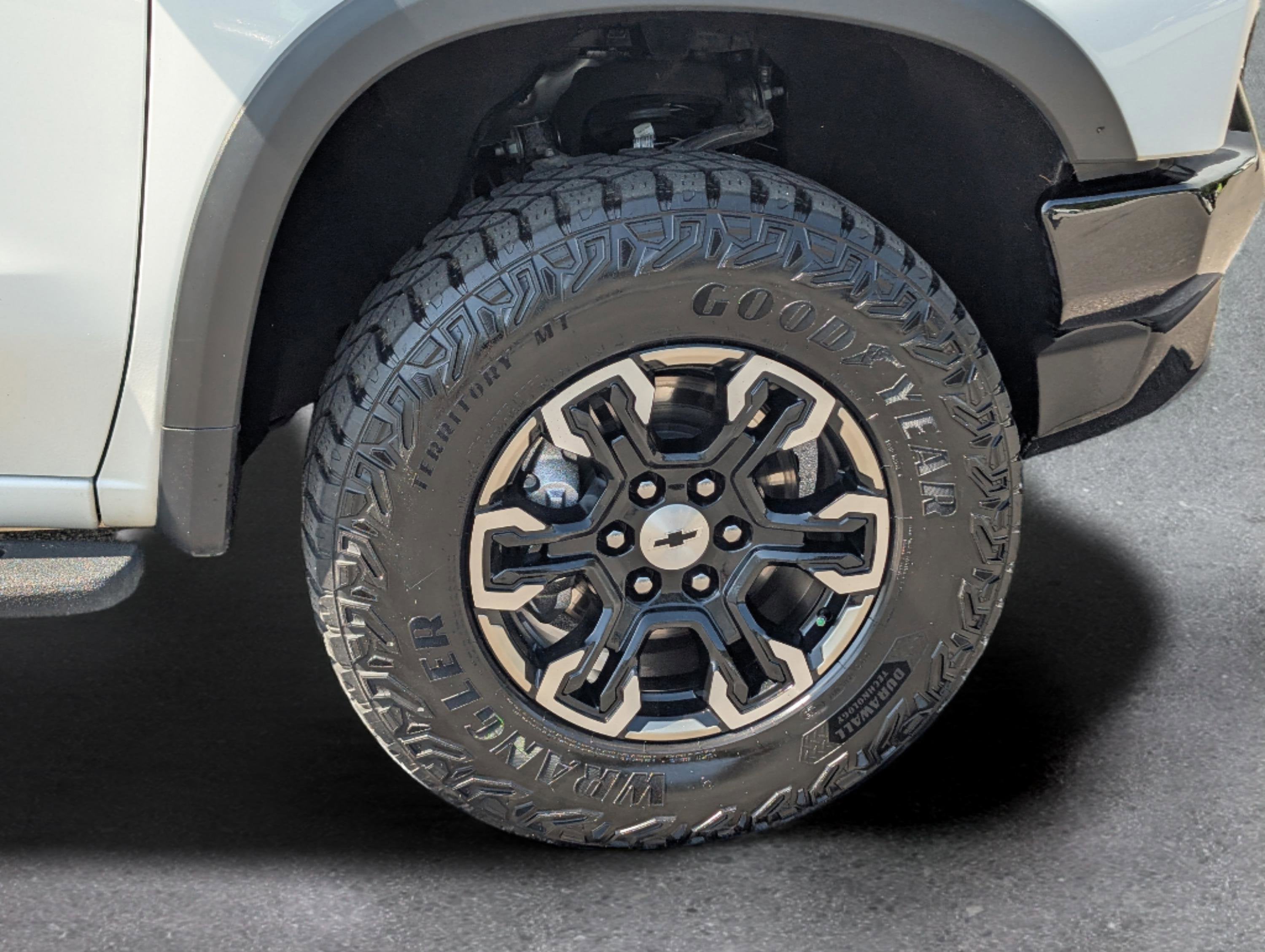2023 Chevrolet Silverado 1500 ZR2