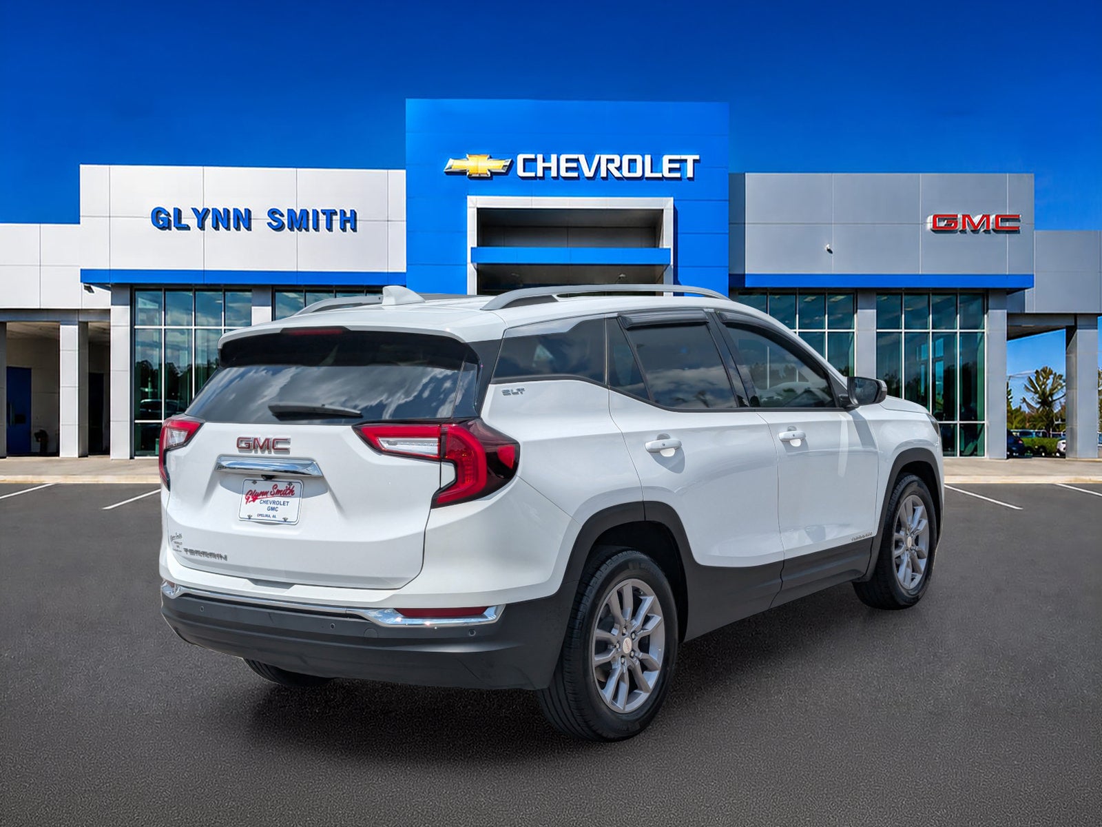 2024 GMC Terrain SLT