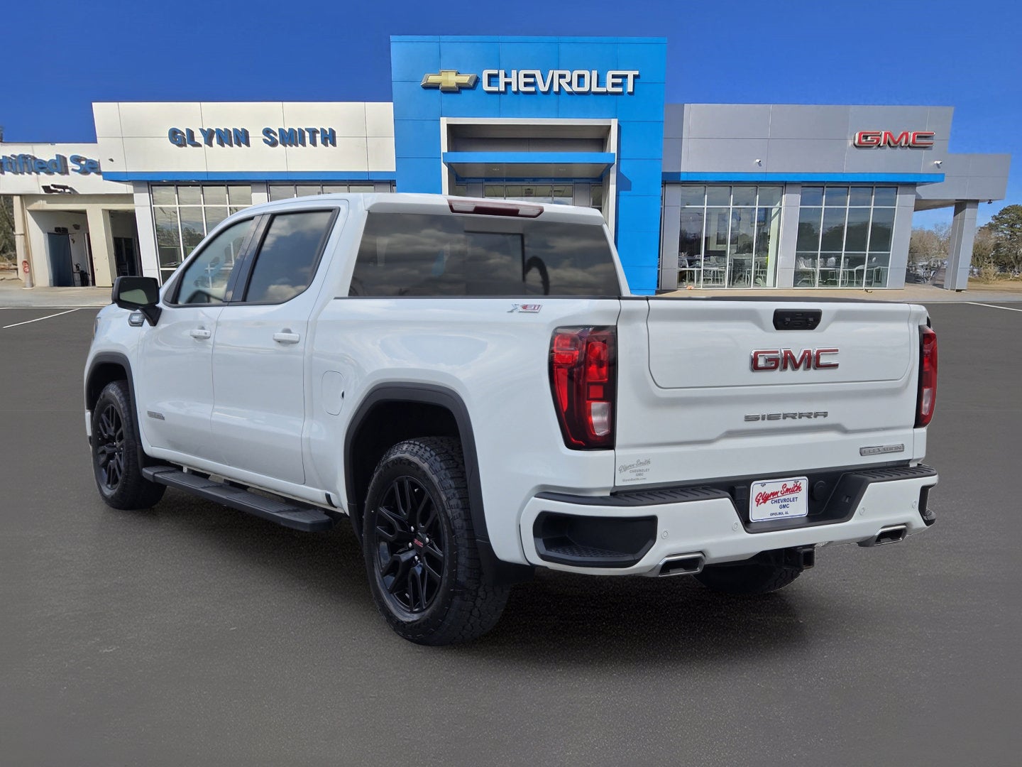 2024 GMC Sierra 1500 Elevation