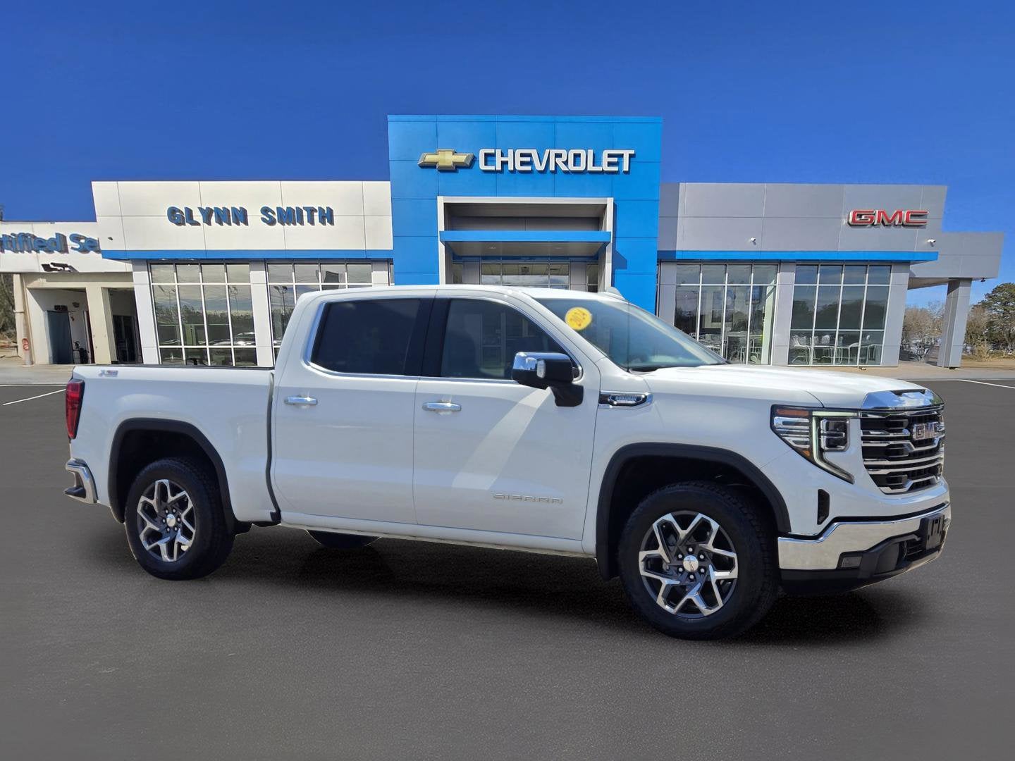 2024 GMC Sierra 1500 SLT