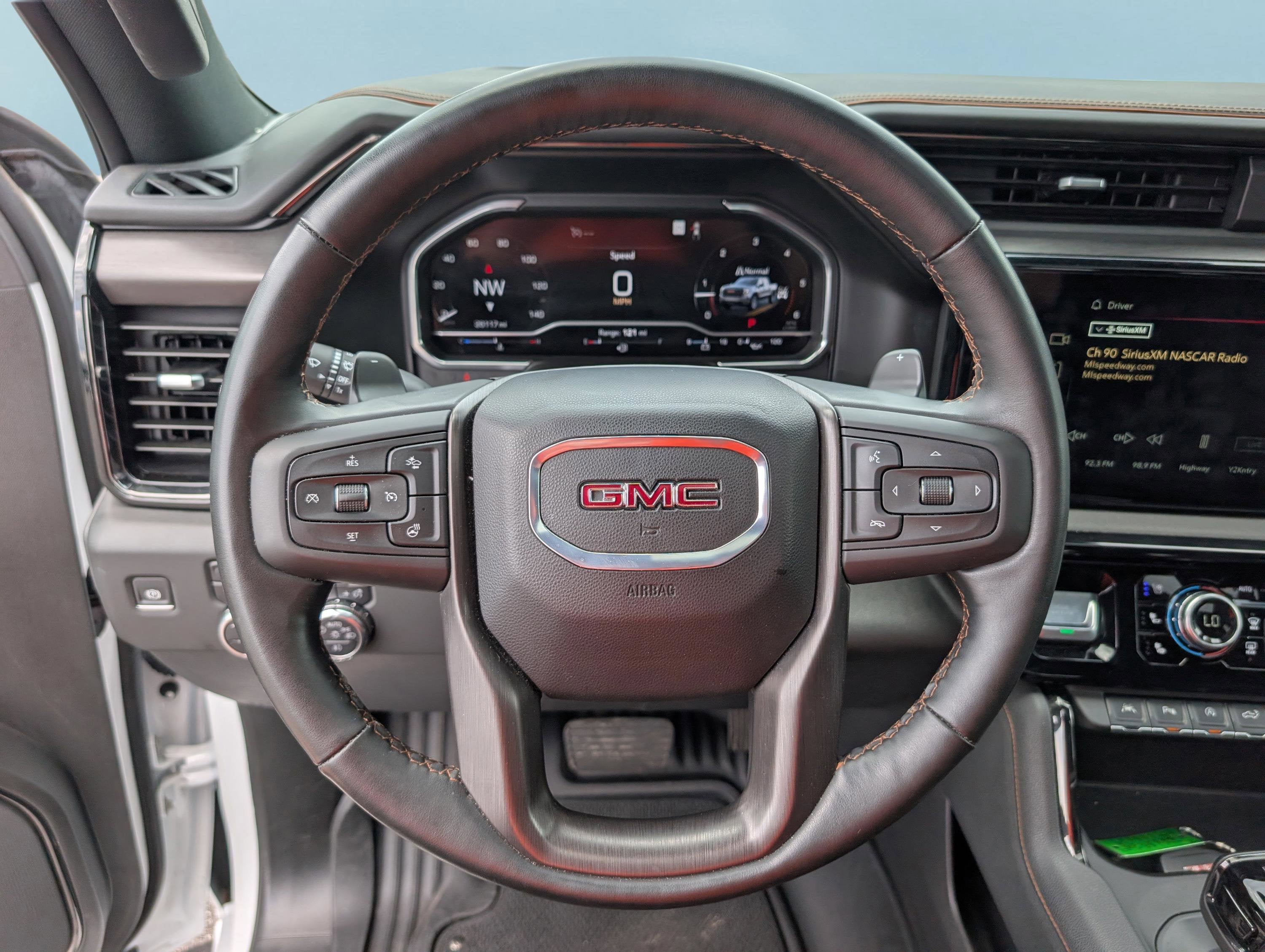 2025 GMC Sierra 1500 AT4