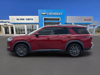 2022 Nissan Pathfinder SL