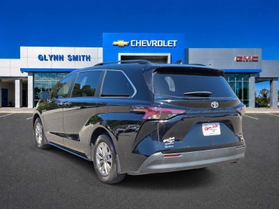 2026 Toyota Sienna XLE